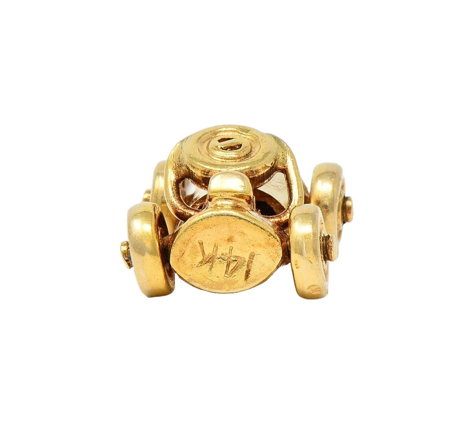 Breloque Soapbox Derby Art Déco en or jaune 14 carats ancienne en vente 5