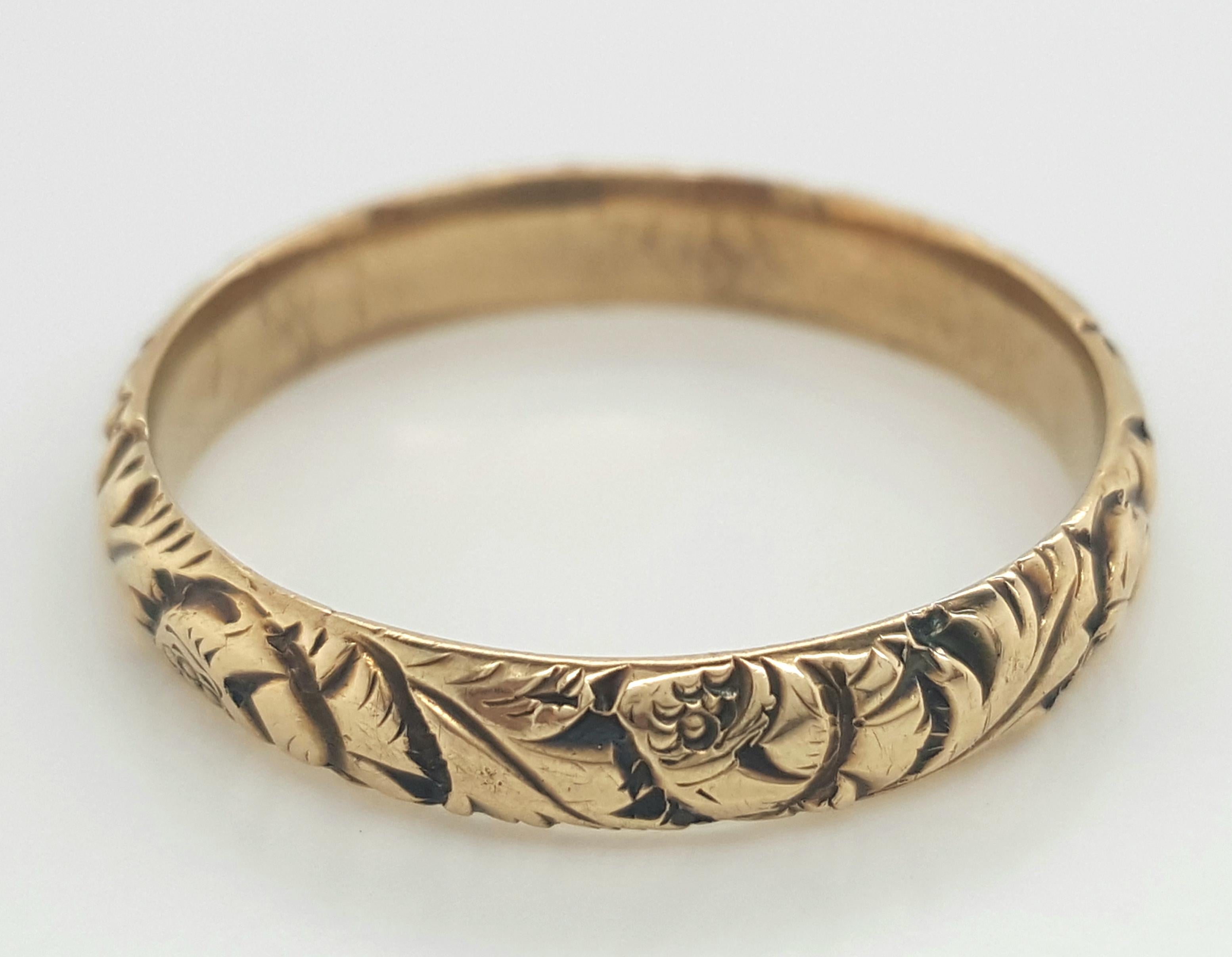 Art Deco 14 Karat Yellow Gold Leaves Floral Wedding Band Ring For Sale 2