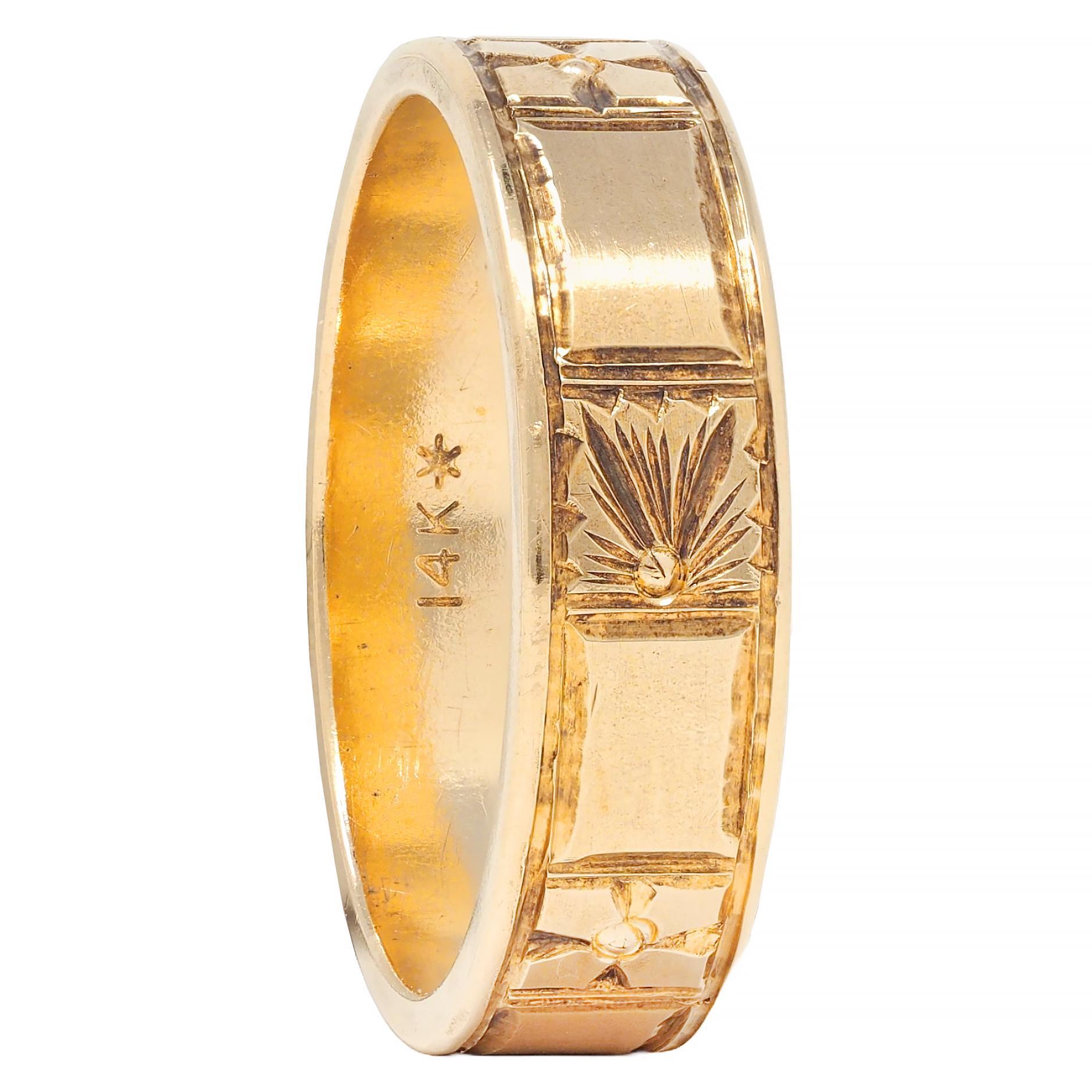Anello Art of Vintage 14 Karat Yellow Gold Orange Blossom Vintage Wide Wedding Band in vendita 2