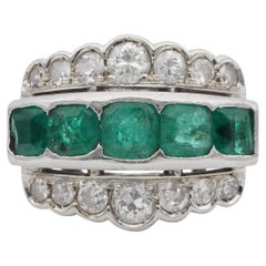 Art Deco 1.40 Carat Colombian Emerald 1.20 Carat Old Cut Diamond Ring