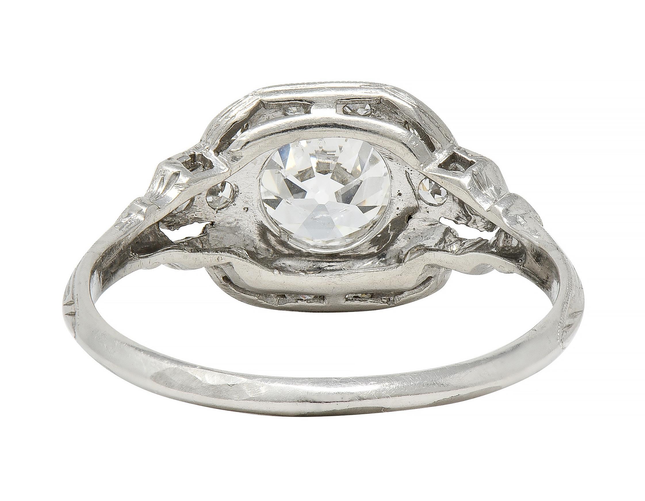 Taille vieille Europe Art Deco 1.40 CTW OEC Diamond Platinum Vintage Bombé Engagement Ring GIA en vente