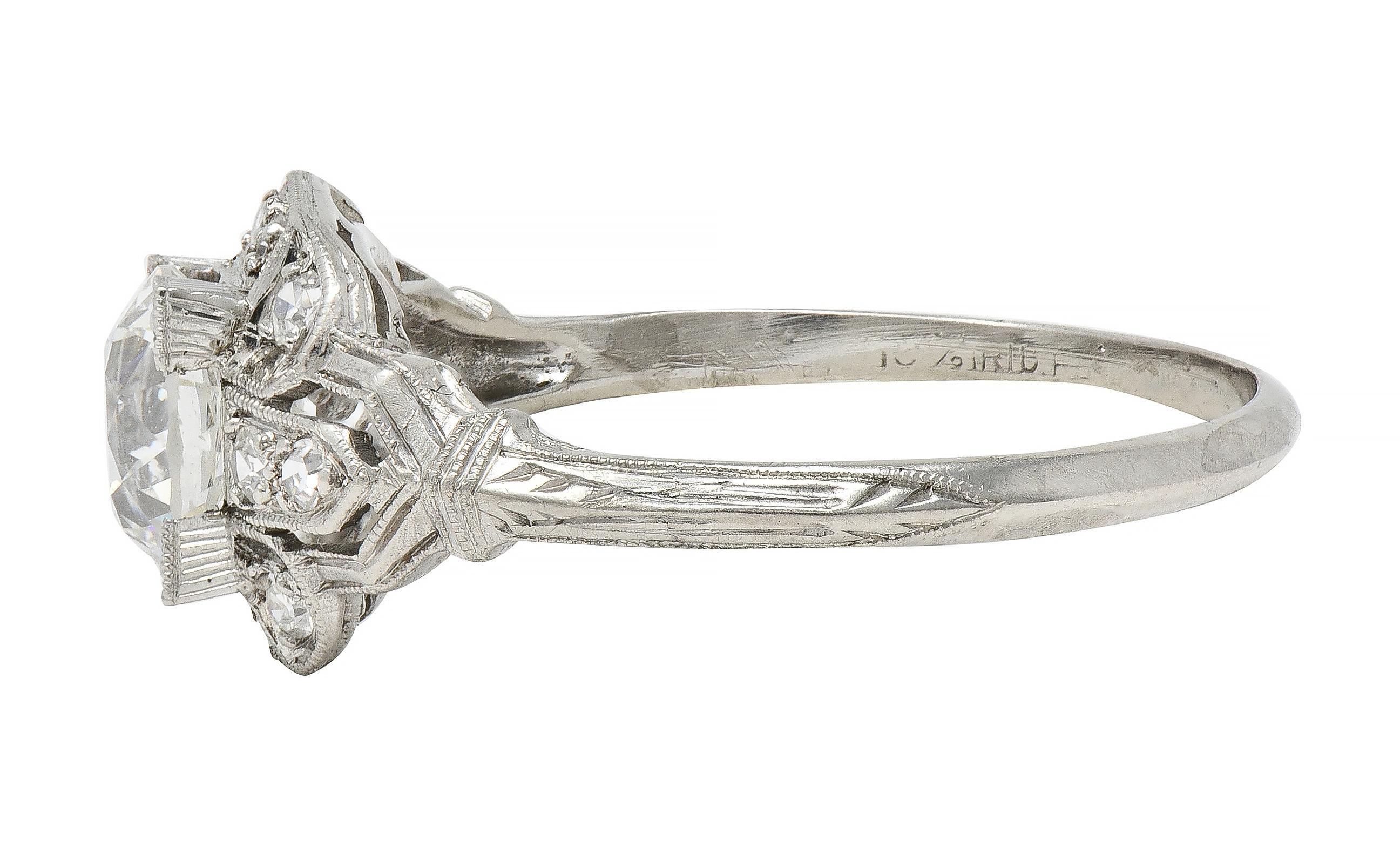 Art Deco 1.40 CTW OEC Diamond Platinum Vintage Bombé Engagement Ring GIA Excellent état - En vente à Philadelphia, PA