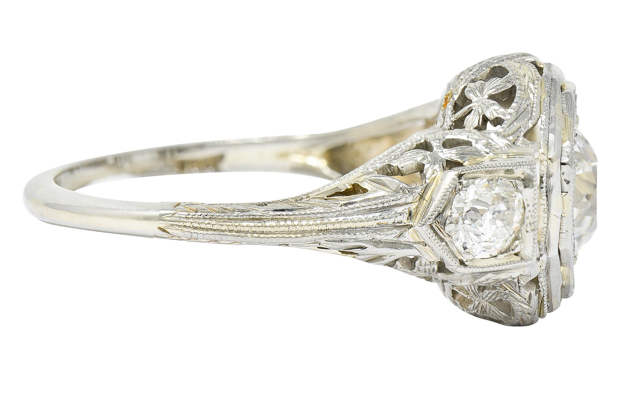 Art Deco 1,41 Karat Diamant 18 Karat Weißgold Floral Verlobungsring GIA (Alteuropäischer Schliff) im Angebot