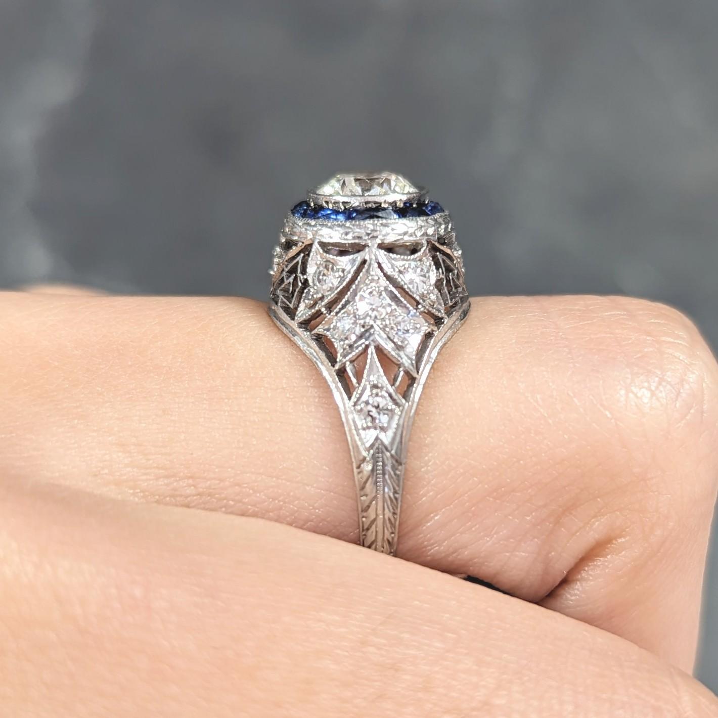 Art Deco 1.43 Carats Diamond Sapphire Halo Greek Key Foliate Engagement Ring For Sale 5