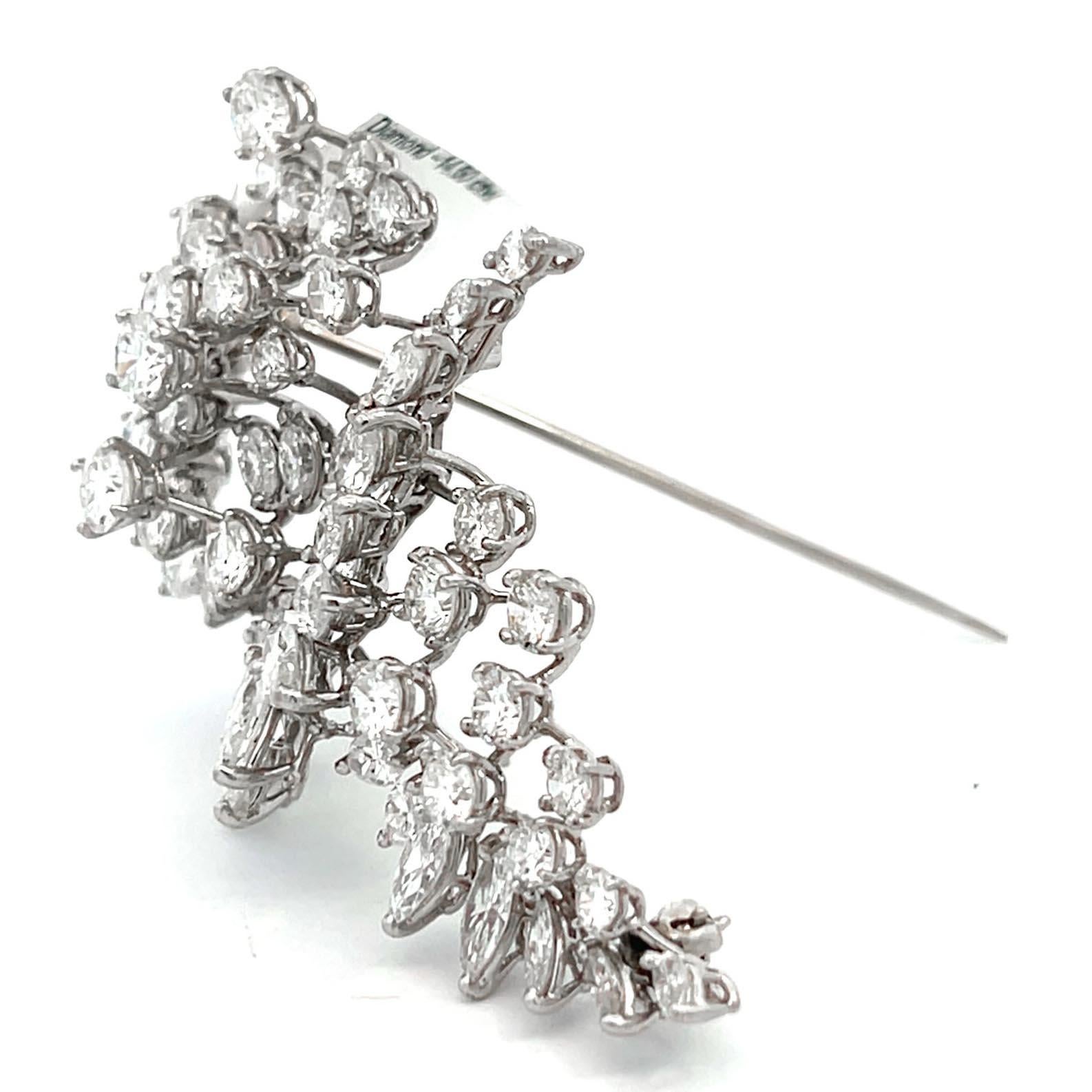 Broche fleurie Art déco 14,50 carats Excellent état - En vente à Beverly Hills, CA
