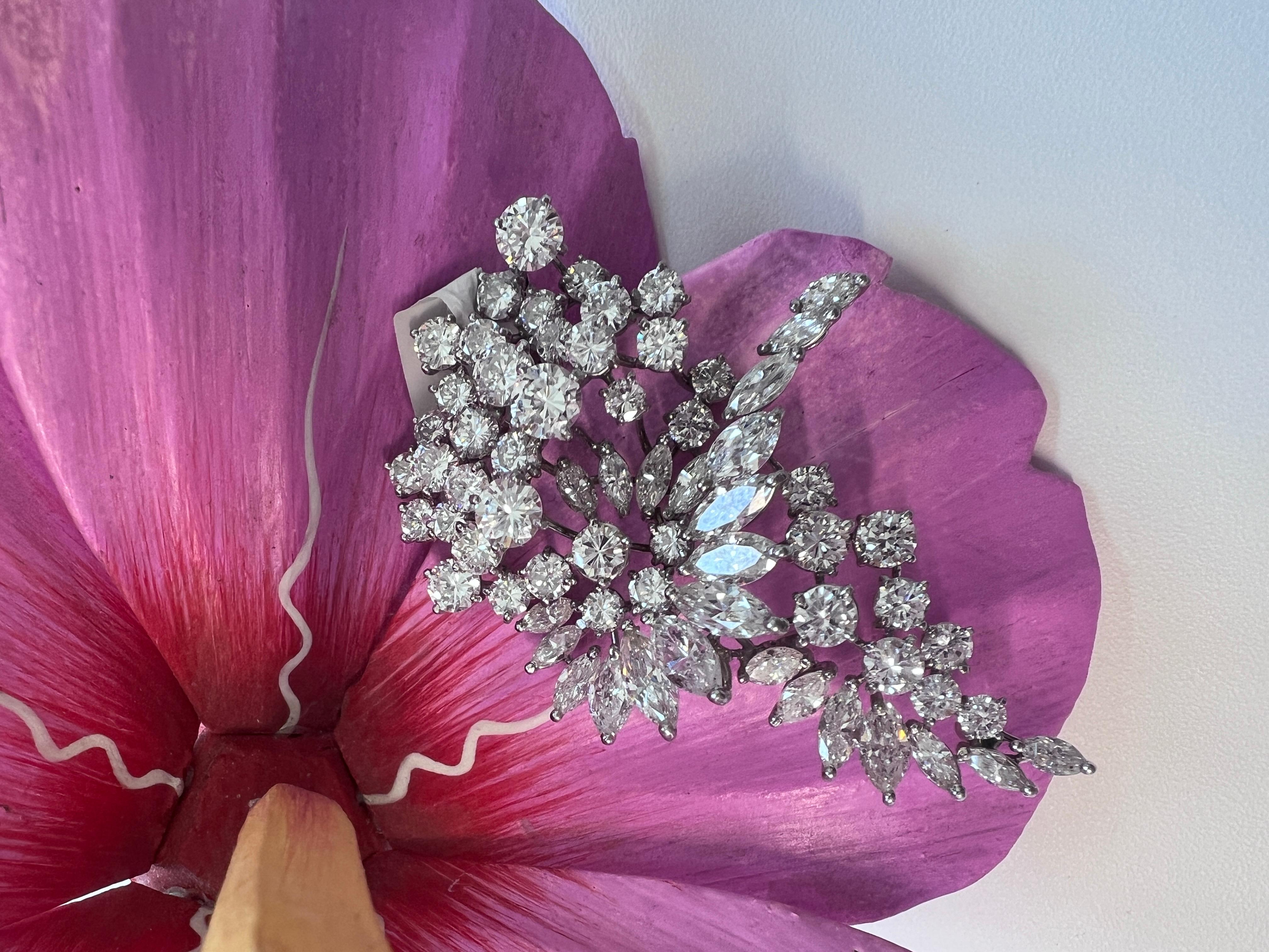Broche fleurie Art déco 14,50 carats en vente 4
