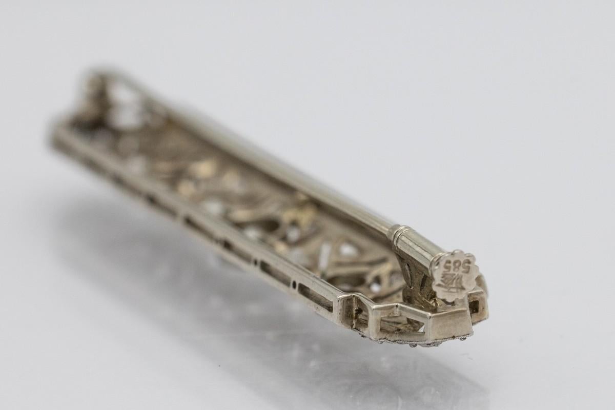 Art Deco 1.45ct Diamond Brooch, 1930s. In Good Condition For Sale In Chorzów, PL
