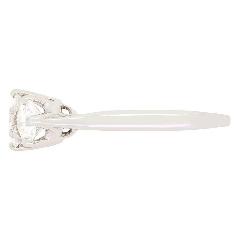Anello con tre pietre di diamante in stile Art Deco da 1,45 carati, anni '30 circa In condizioni buone in vendita a London, GB
