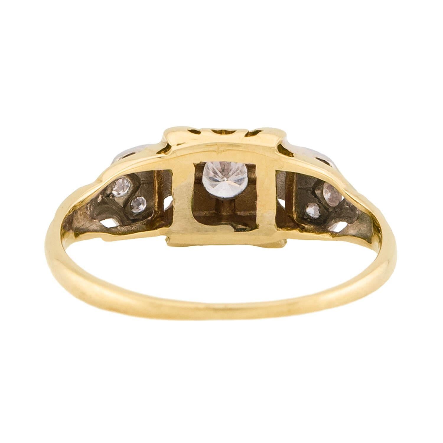 Art Deco 14k Diamond Engagement Ring 0.15ct In Good Condition For Sale In Narberth, PA