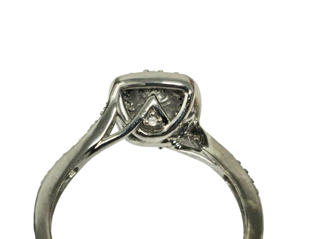 Art Deco 14K Diamond White Gold Engagement Ring In Excellent Condition For Sale In Miami, FL