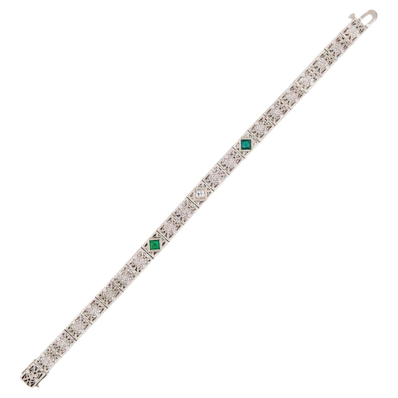 Art Deco 14k "Emerald" 
Diamond Line Bracelet en venta