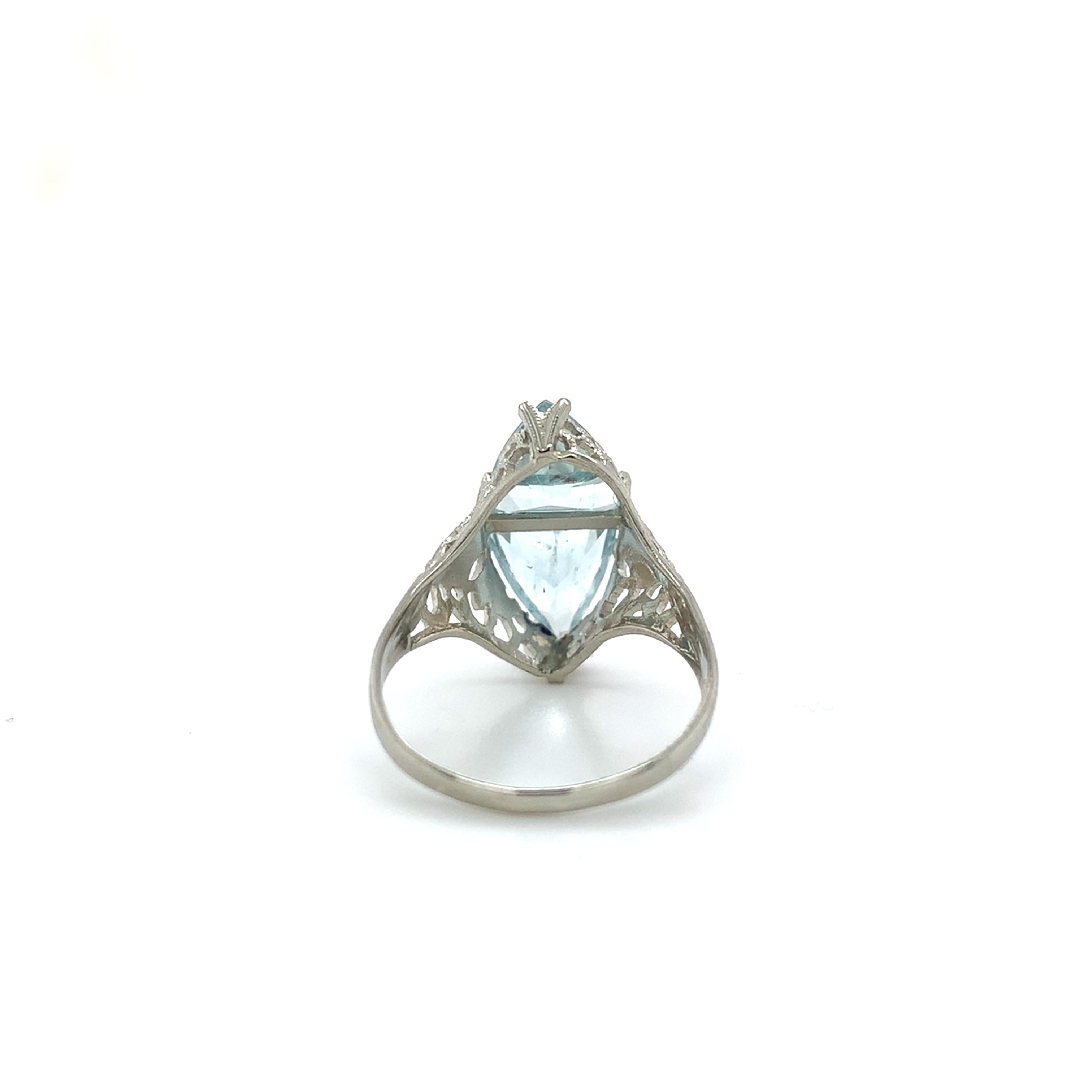 Donna Anello Art Deco in filigrana 14K con 2,15ct tw di acquamarine misura 4,25 in vendita