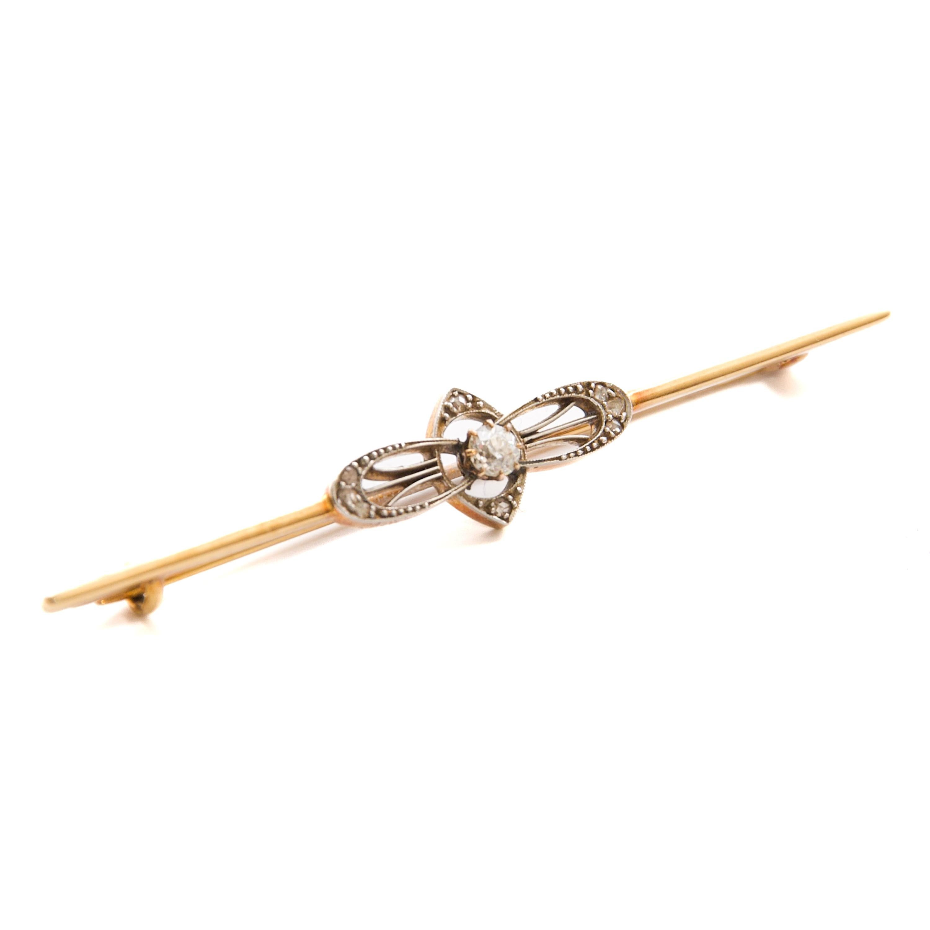 Old Mine Cut Art Deco 14K Gold Bar Brooch with Old Mine-Cut and Rose-Cut Diamonds For Sale