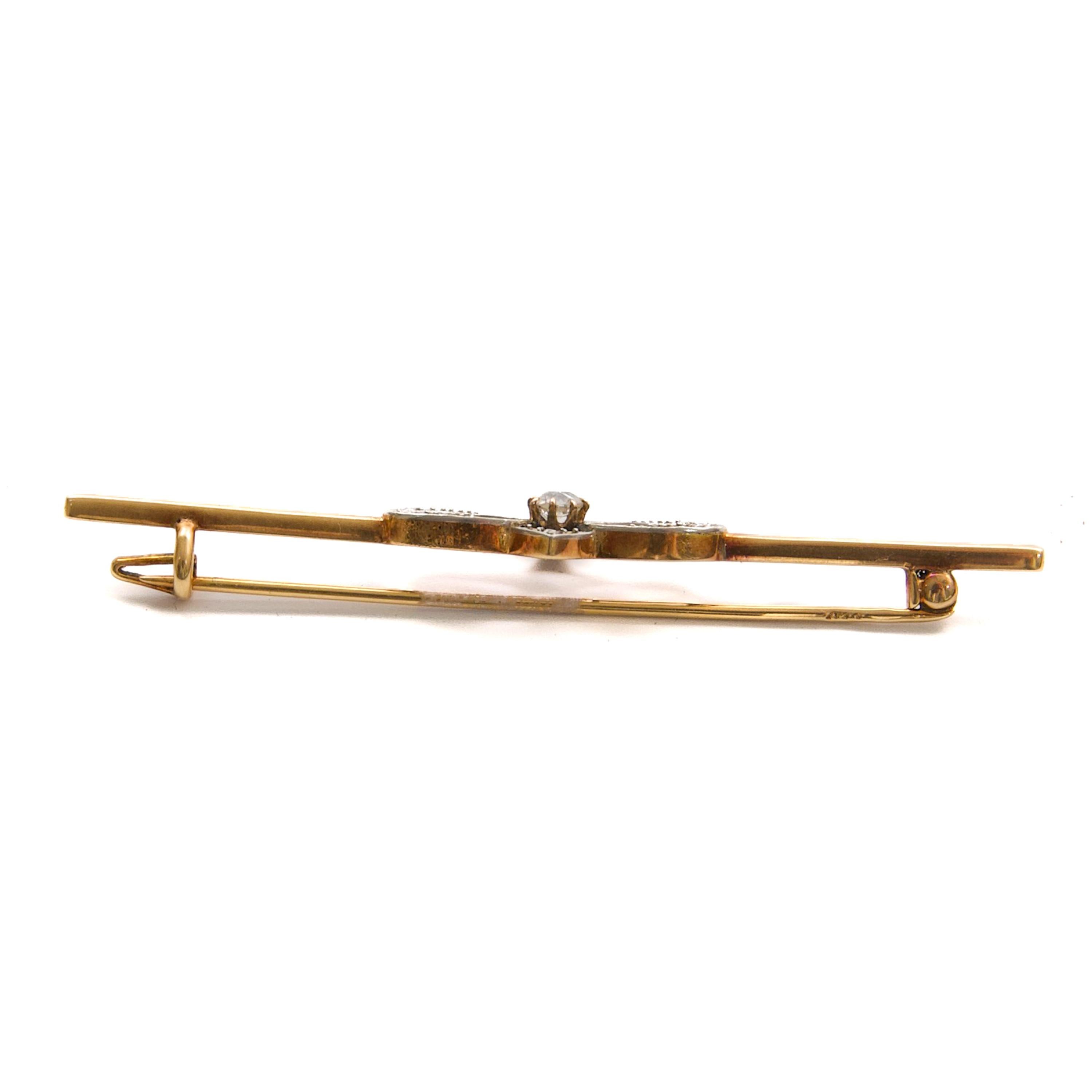 Art Deco 14K Gold Bar Brooch with Old Mine-Cut and Rose-Cut Diamonds For Sale 4