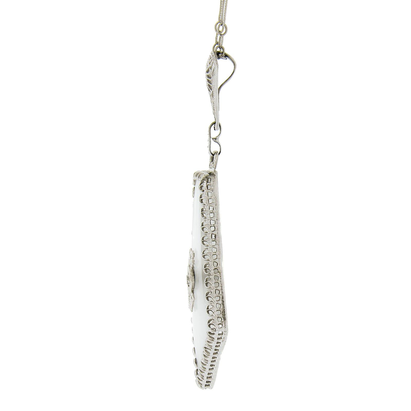 Taille simple Art Déco 14k Or Verre Camphre Avec Pendentif Filigrane Diamant 17