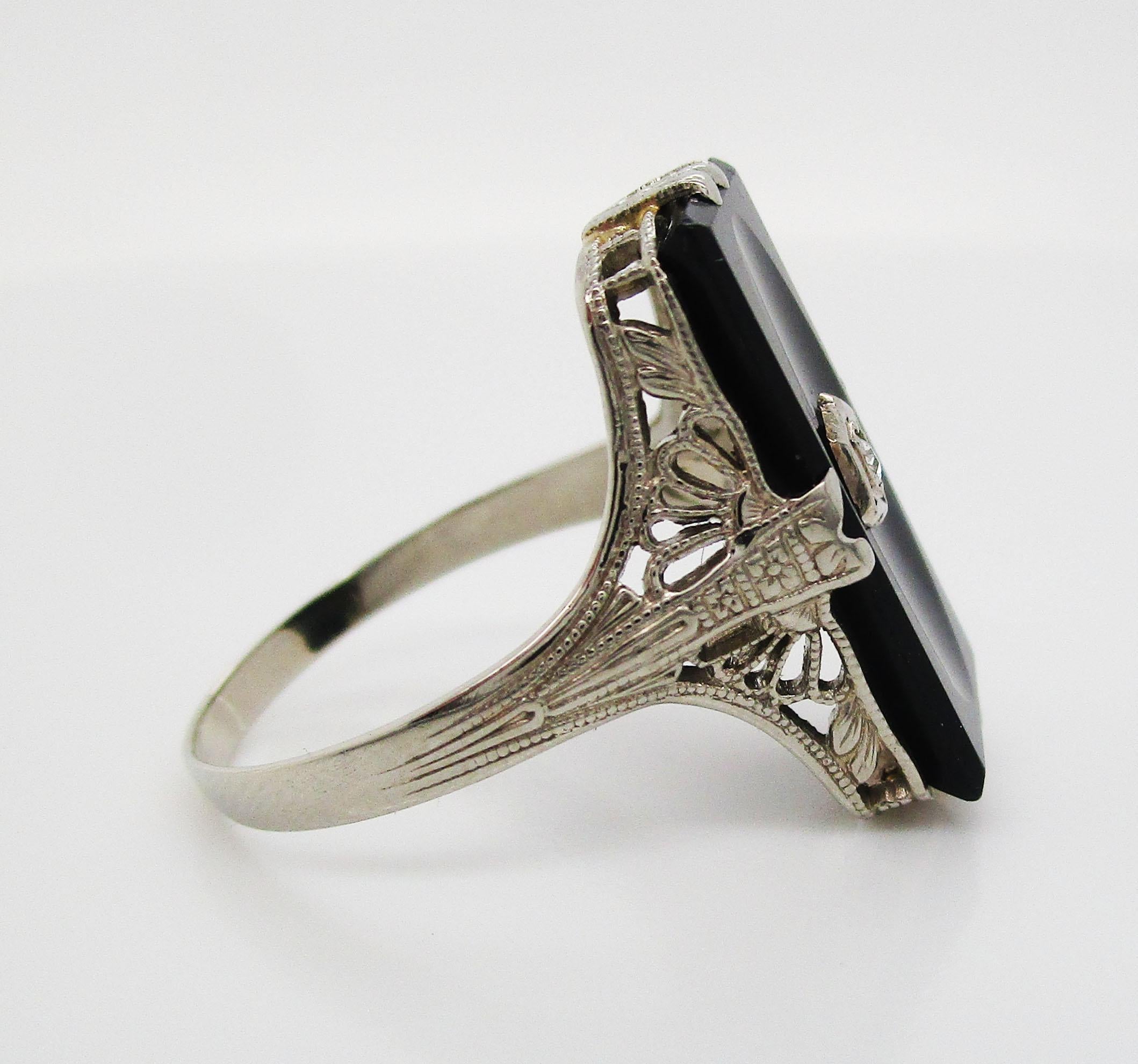 Women's or Men's Art Deco 14 Karat Gold Filigree Black Onyx Diamond Ring
