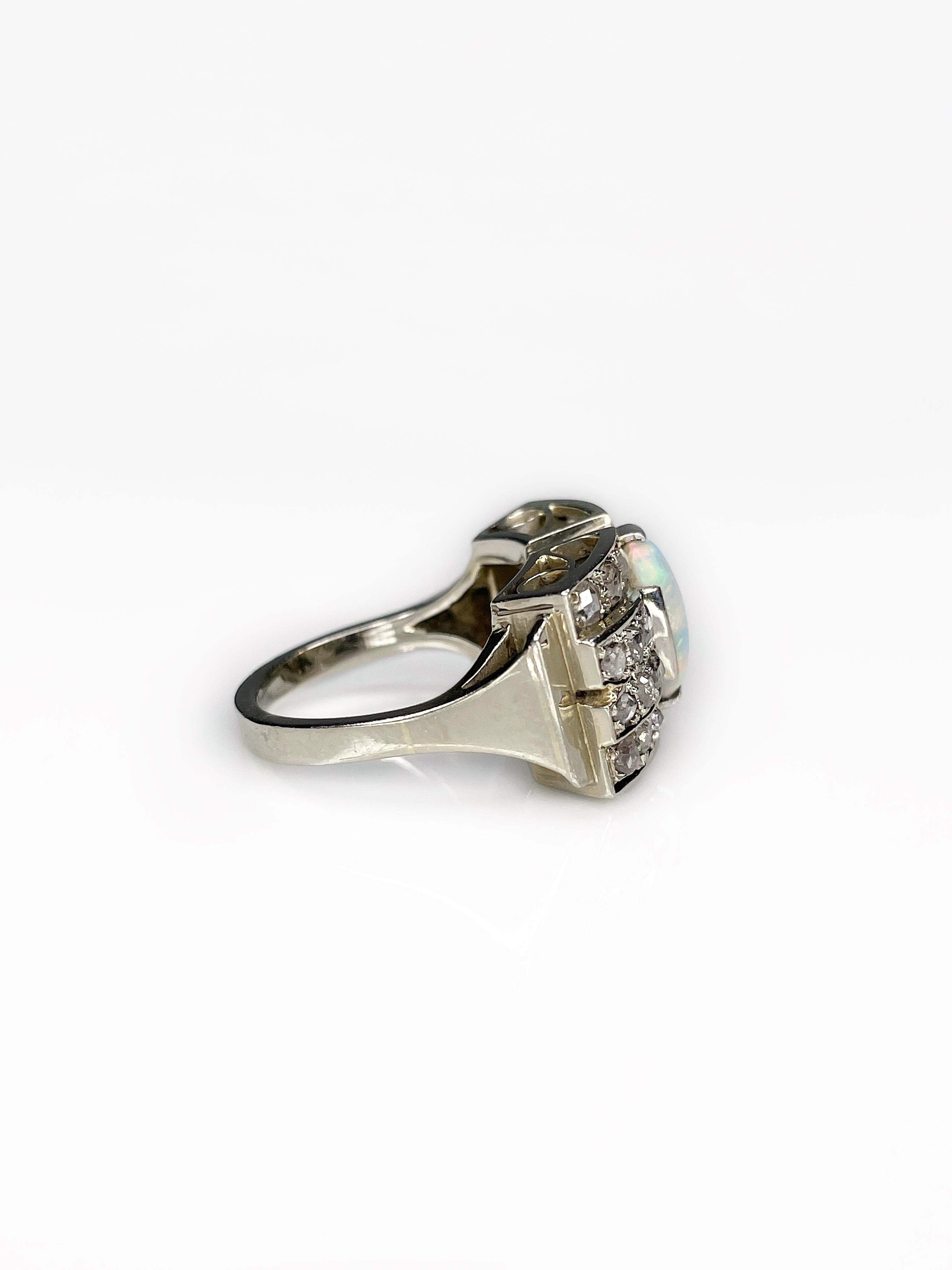 Art Deco 14 Karat Gold 1.00 Carat Opal 0.36 Carat Rose Cut Diamond Dome Ring In Good Condition In Vilnius, LT