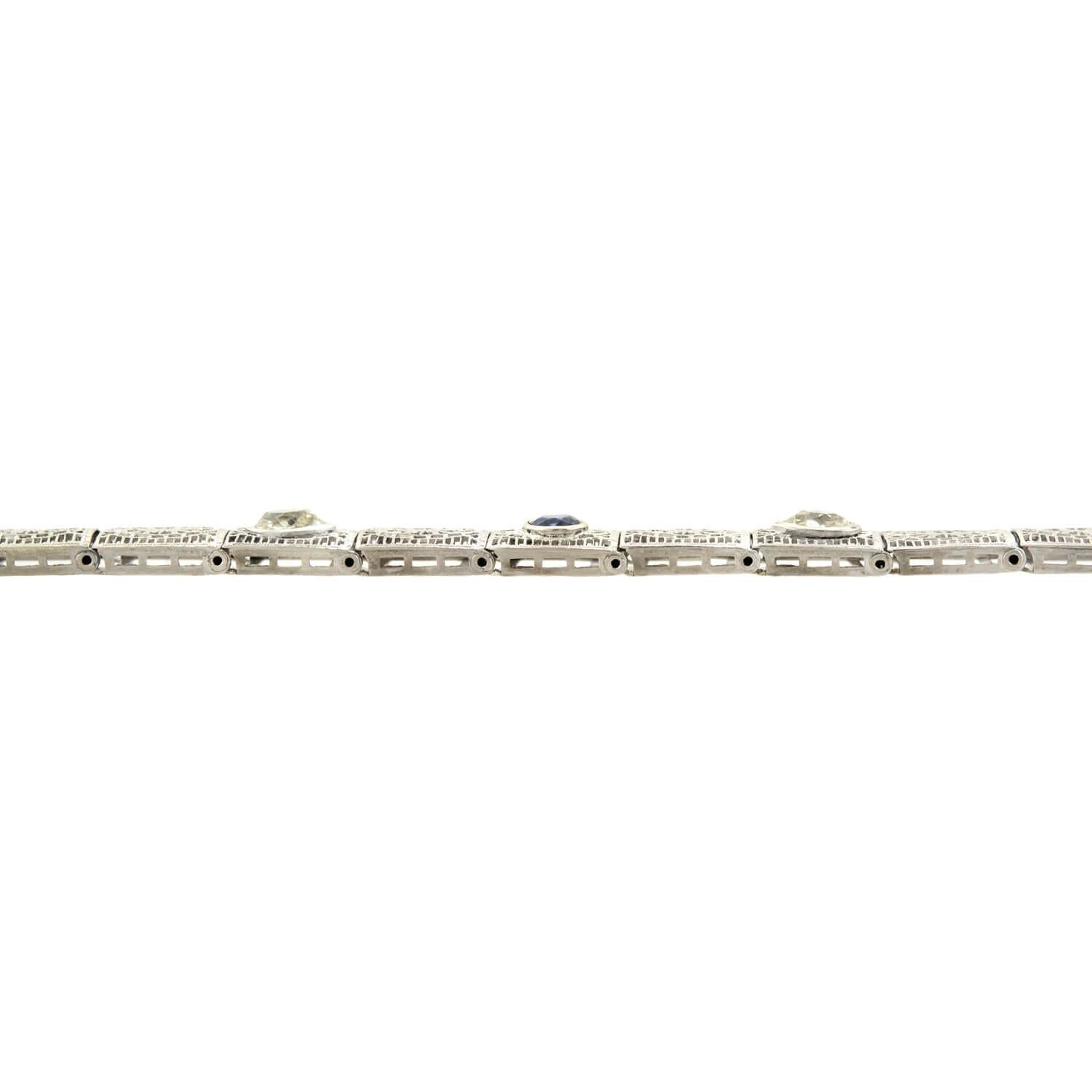 Art déco Art Deco 14k Bracelet en filigrane avec diamants et saphirs taille poire en vente