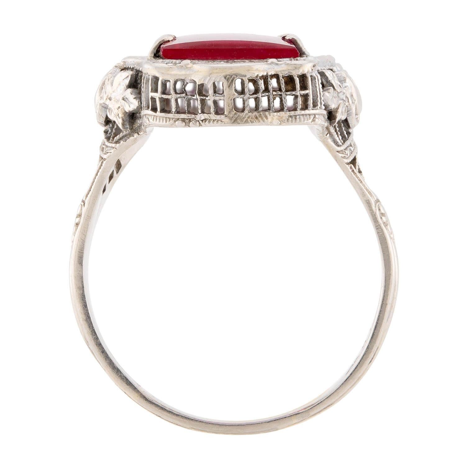 Art Deco 14k Pink Glass Ring im Zustand „Gut“ im Angebot in Narberth, PA