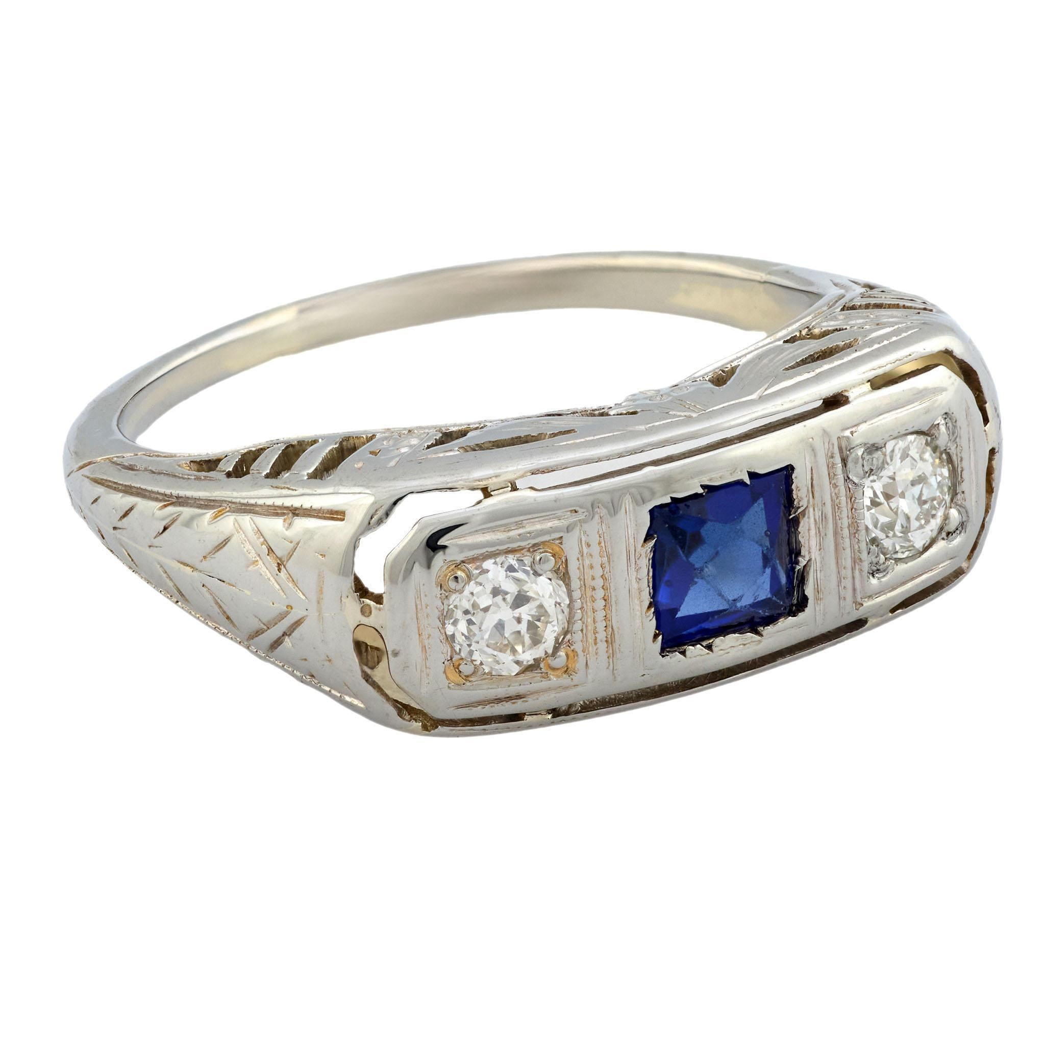Art Déco Anello a tre pietre con zaffiro e diamante in stile Art Deco 14k in vendita