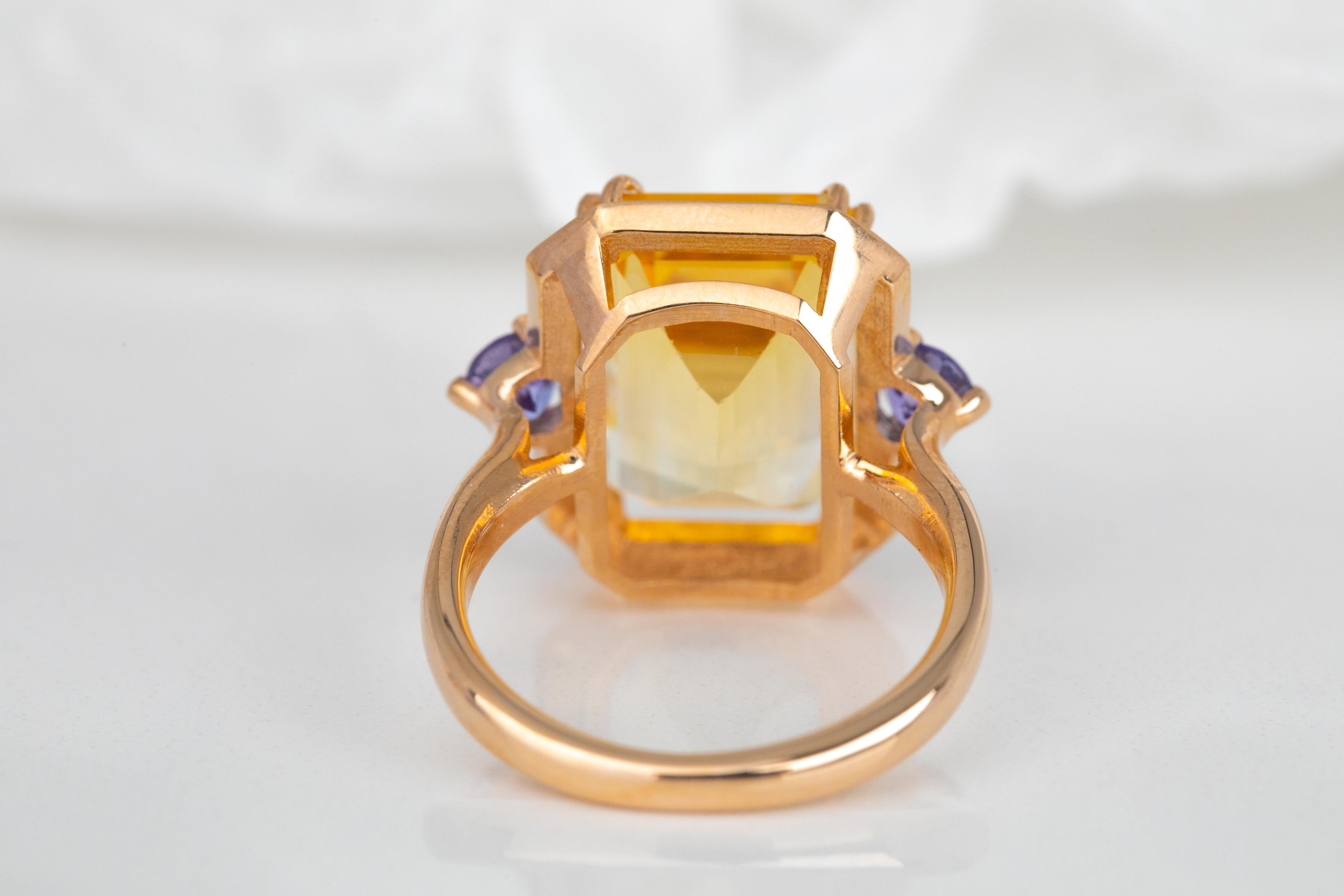 For Sale:  Art Deco 14k Solid Gold, 6.43ct, Citrine and 0.40ct, Ceylon Sapphire Stone Ring 4
