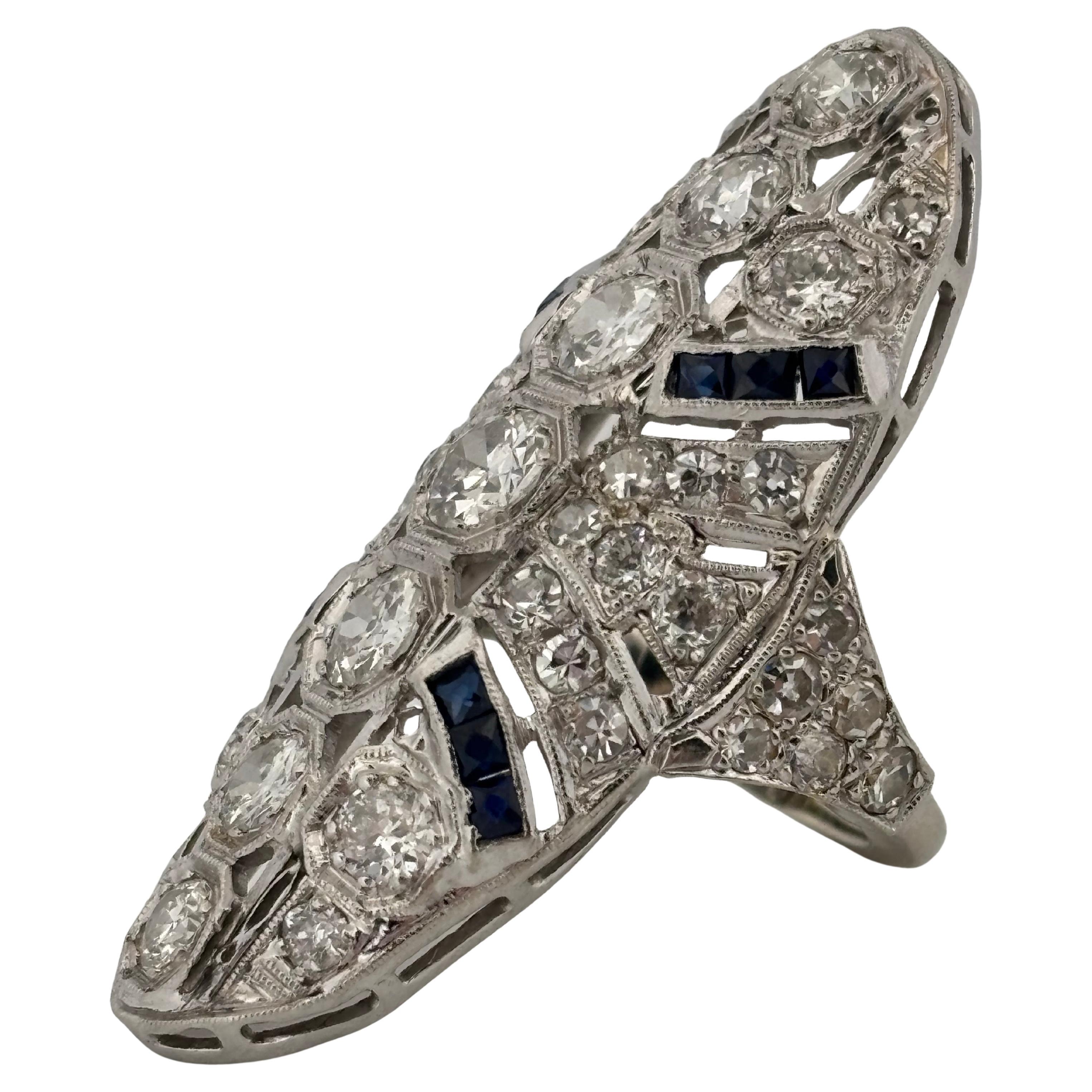Anello Art Deco in oro bianco 14K con diamanti e zaffiri H SI1 da 3,36 ct. In condizioni buone in vendita a Sewickley, PA