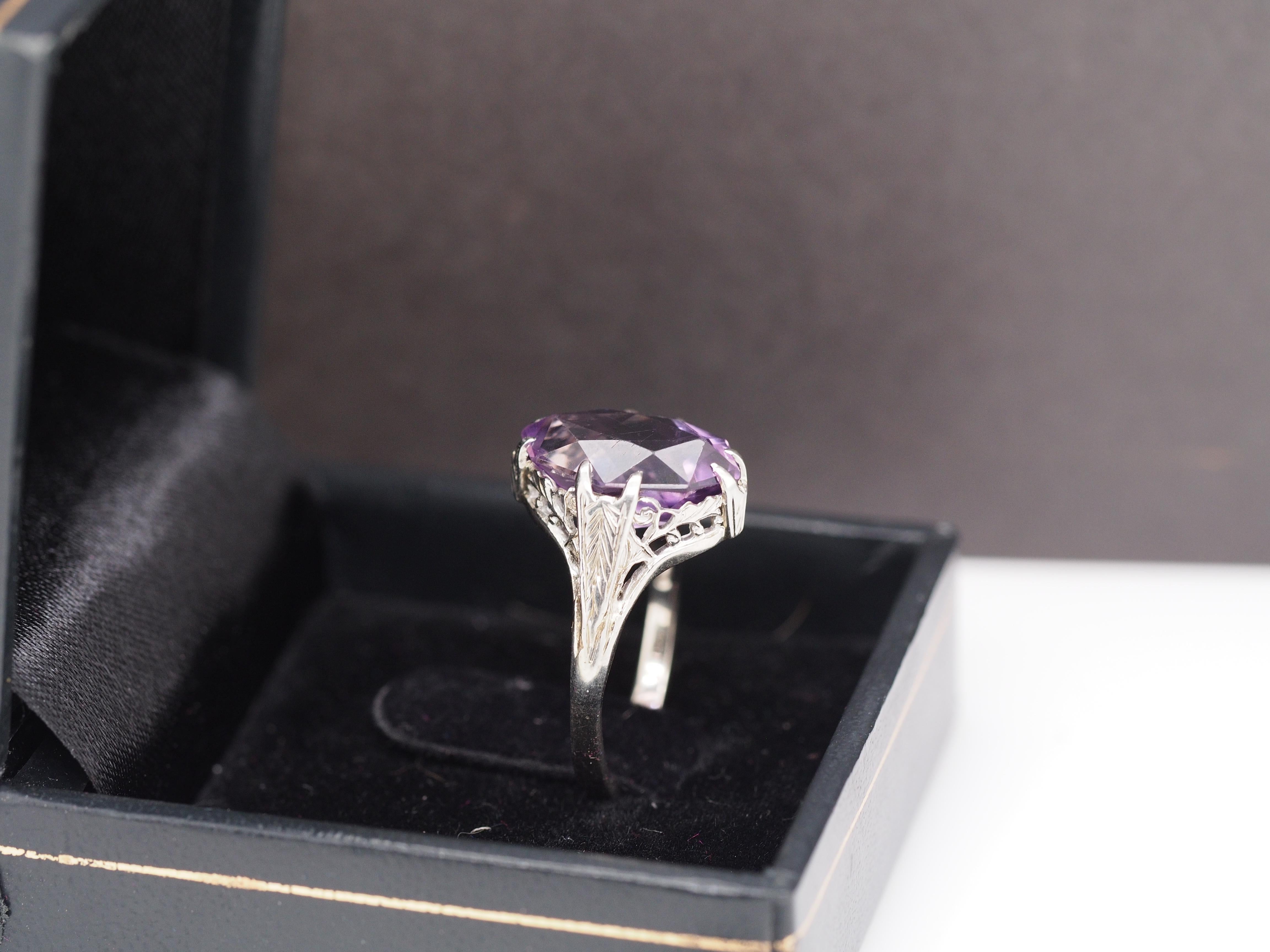 Art Deco 14K Weißgold Amethyst-Ring mit Amethyst Damen im Angebot