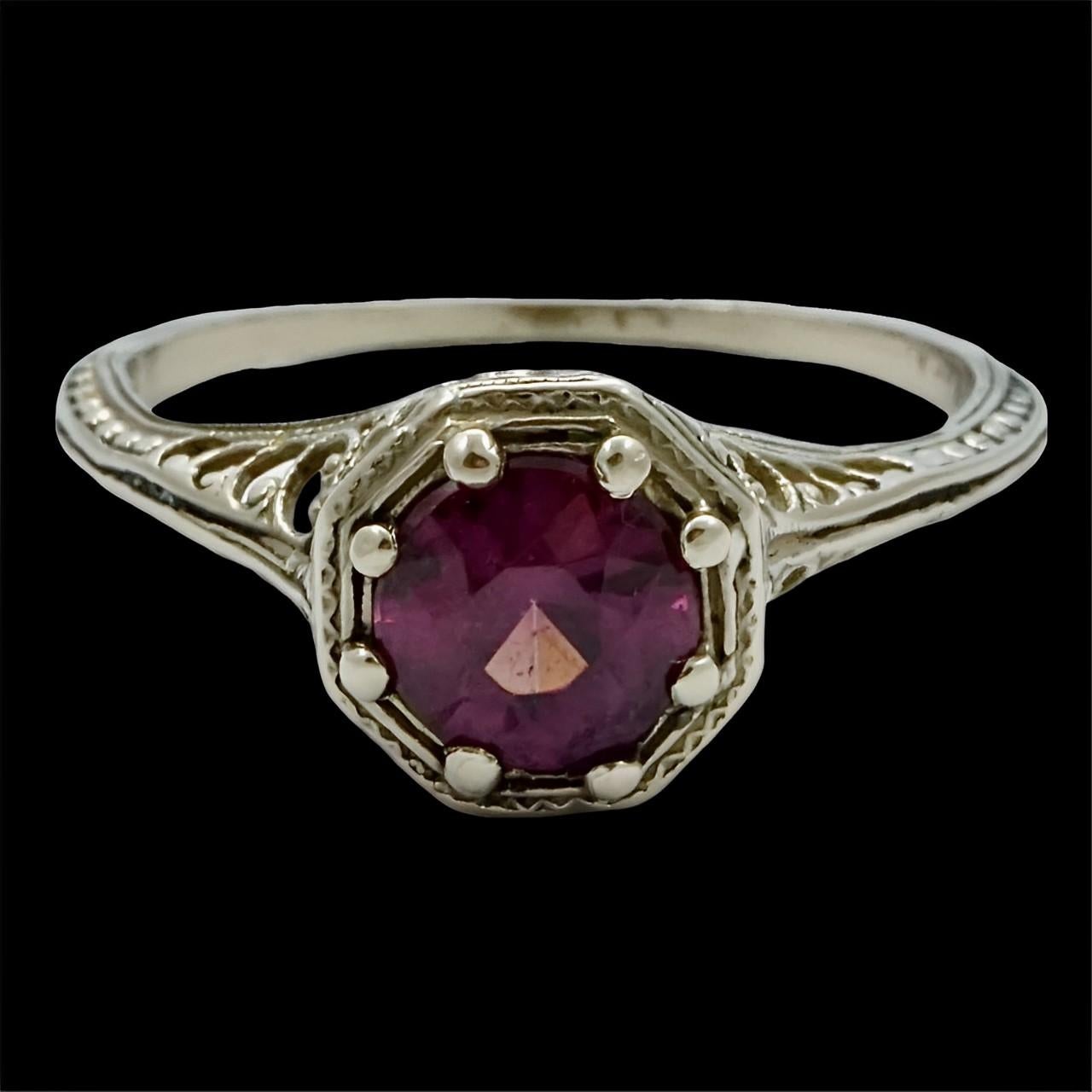 Art Deco 14K White Gold and Amethyst Filigree Dress Ring  For Sale 3