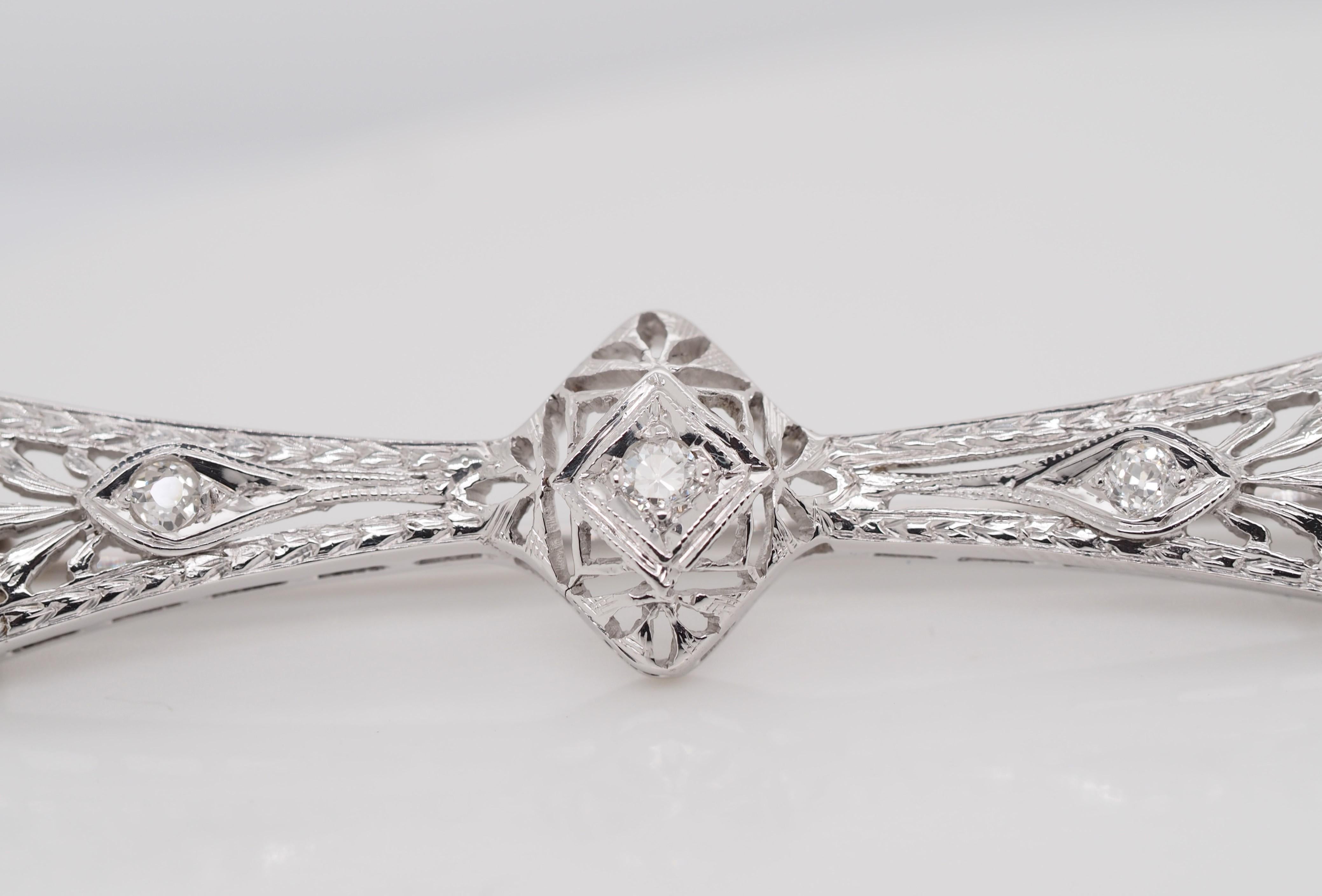 Women's or Men's Art Deco 14k White Gold and Diamond Bar Brooch For Sale