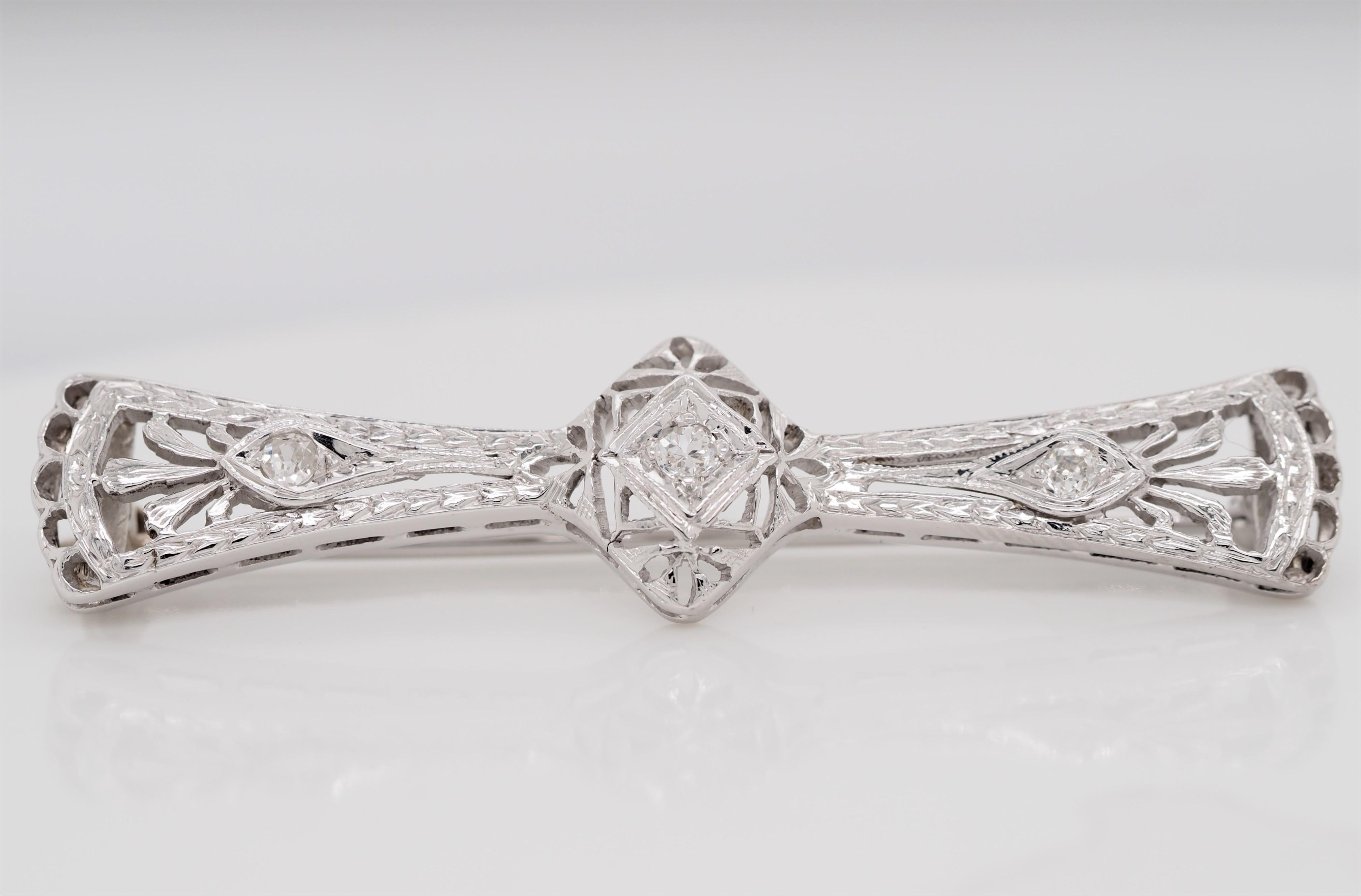 Art Deco 14k White Gold and Diamond Bar Brooch For Sale 3