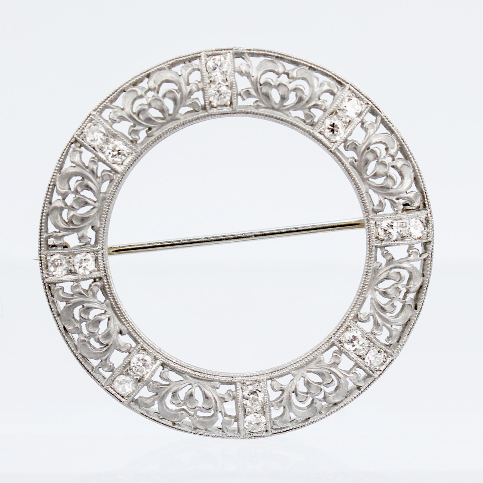 Art Deco 14K White Gold & Diamond Round Filigree Brooch or Pin For Sale 3