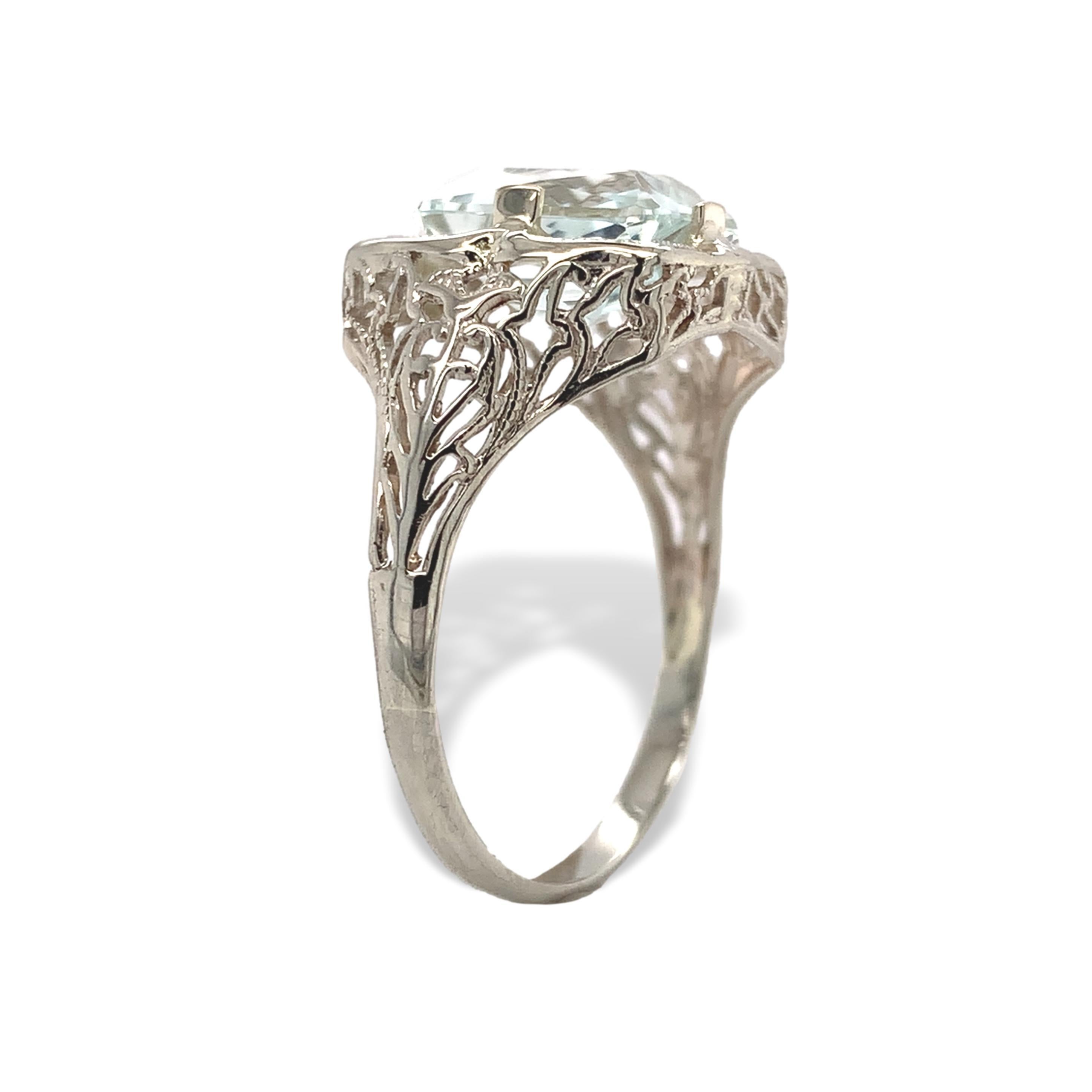 Brilliant Cut Art Deco 14K White Gold Filigree 2.18 carat Aquamarine Ring  size 8.25 For Sale
