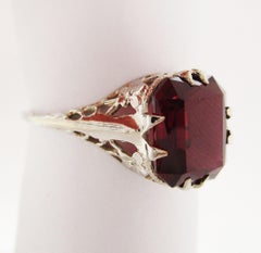 Art Deco 14 Karat White Gold Filigree Red Garnet Ring