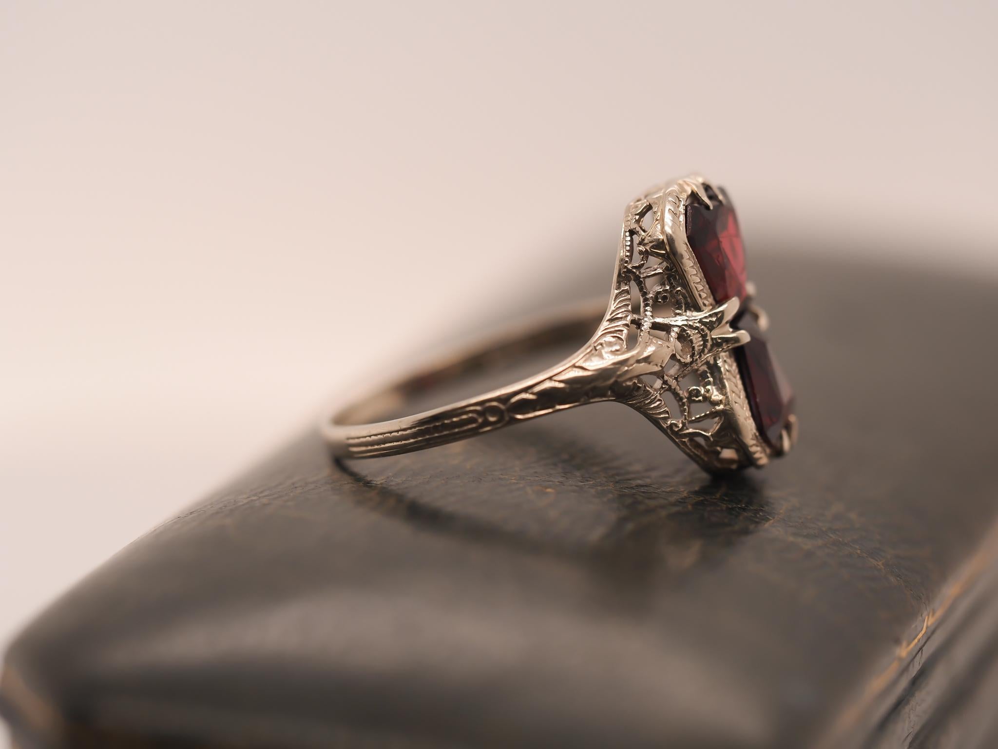 Art Deco 14K White Gold Garnet Two Stone Filigree Ring For Sale 1