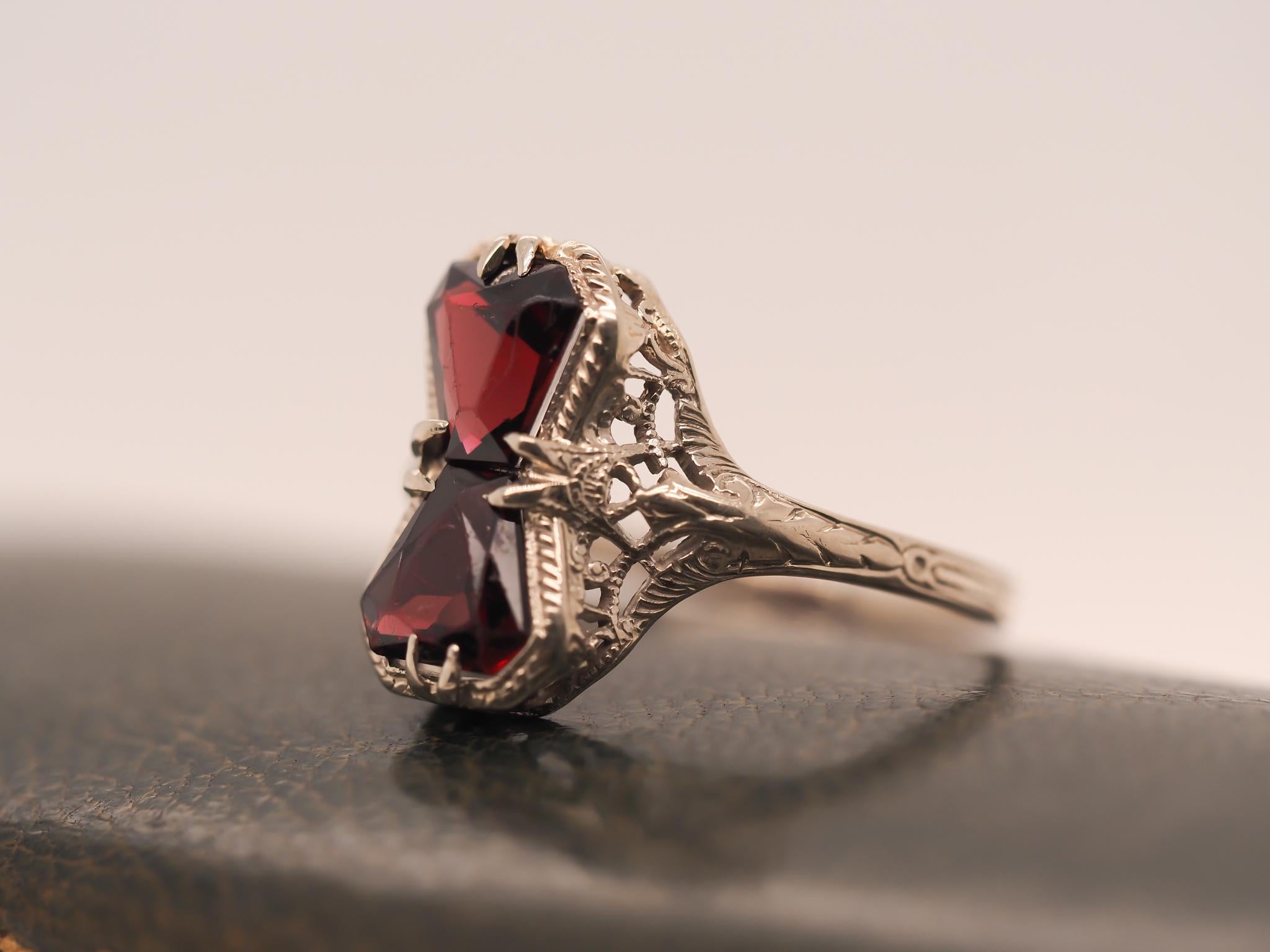 Art Deco 14K White Gold Garnet Two Stone Filigree Ring For Sale 3