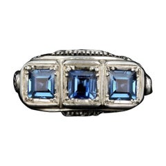 Bague Art déco en or blanc 14 carats avec saphir bleu bleu tournesol naturel sans chaleur de 1,50 carat