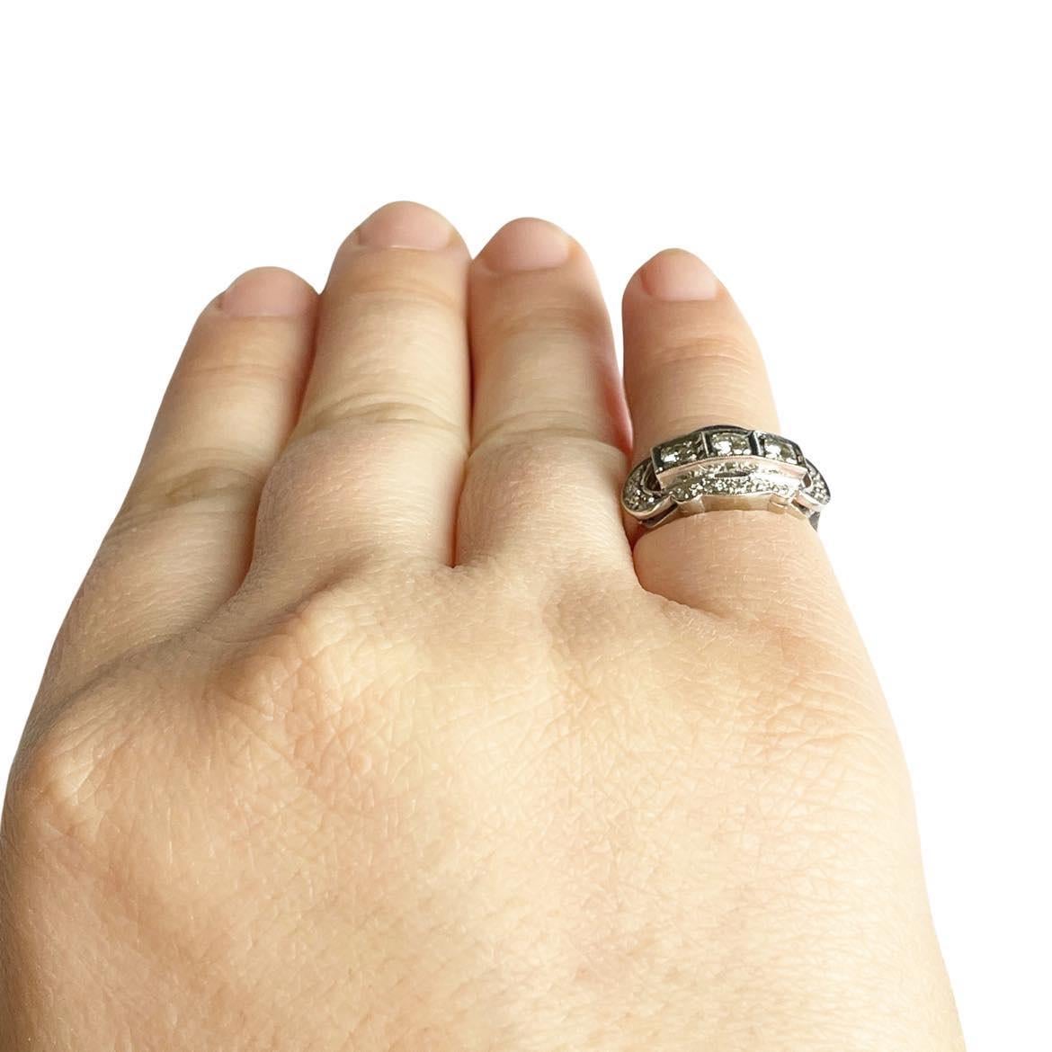Statement-Ring aus 14 Karat Weißgold mit drei Reihen und drei Steinen im Art déco-Stil 1
