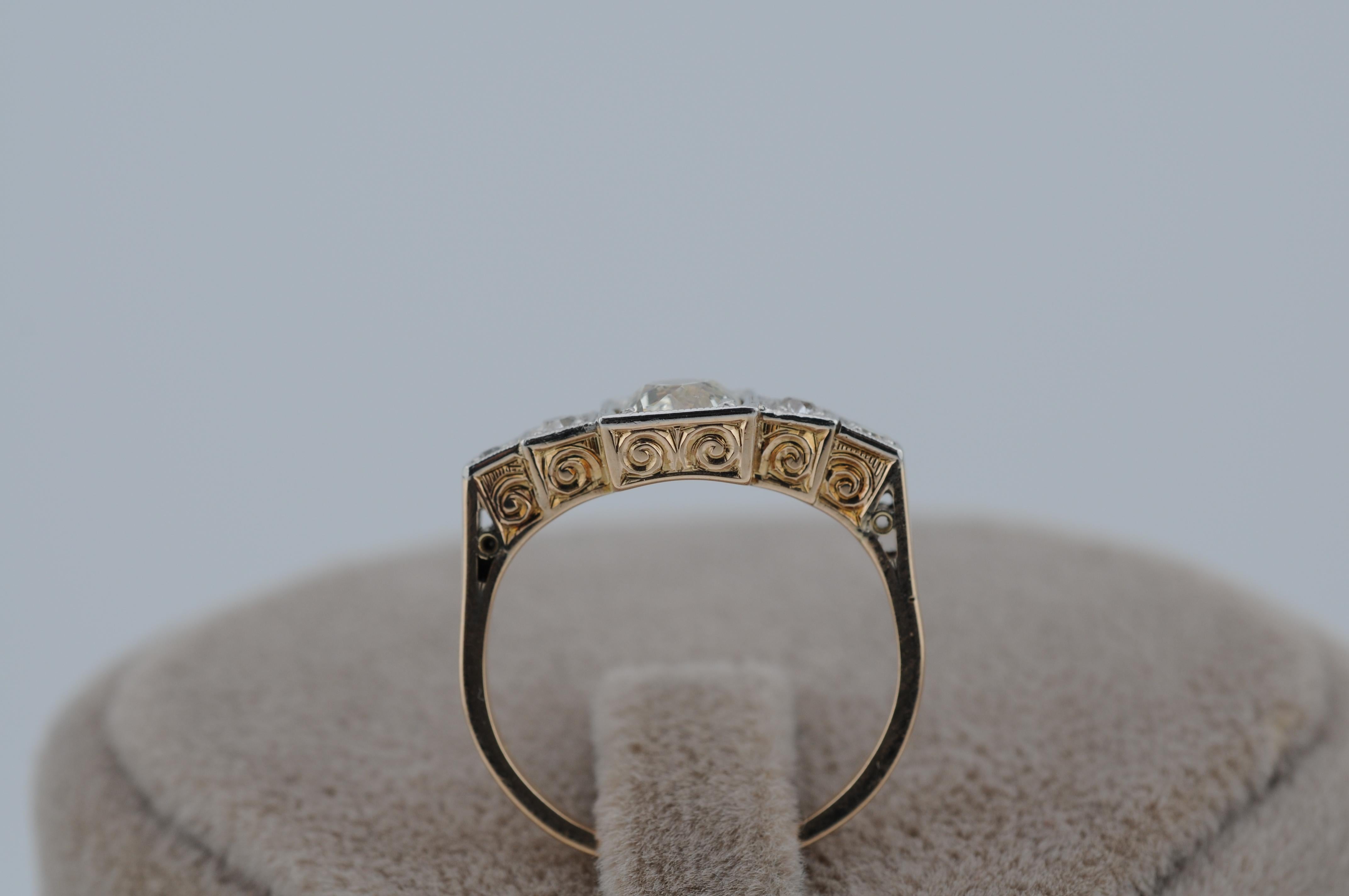 Art Deco Ring aus 14K Gelb- und Weißgold mit Diamant im Altschliff - 1,1 ct im Zustand „Gut“ im Angebot in Berlin, BE