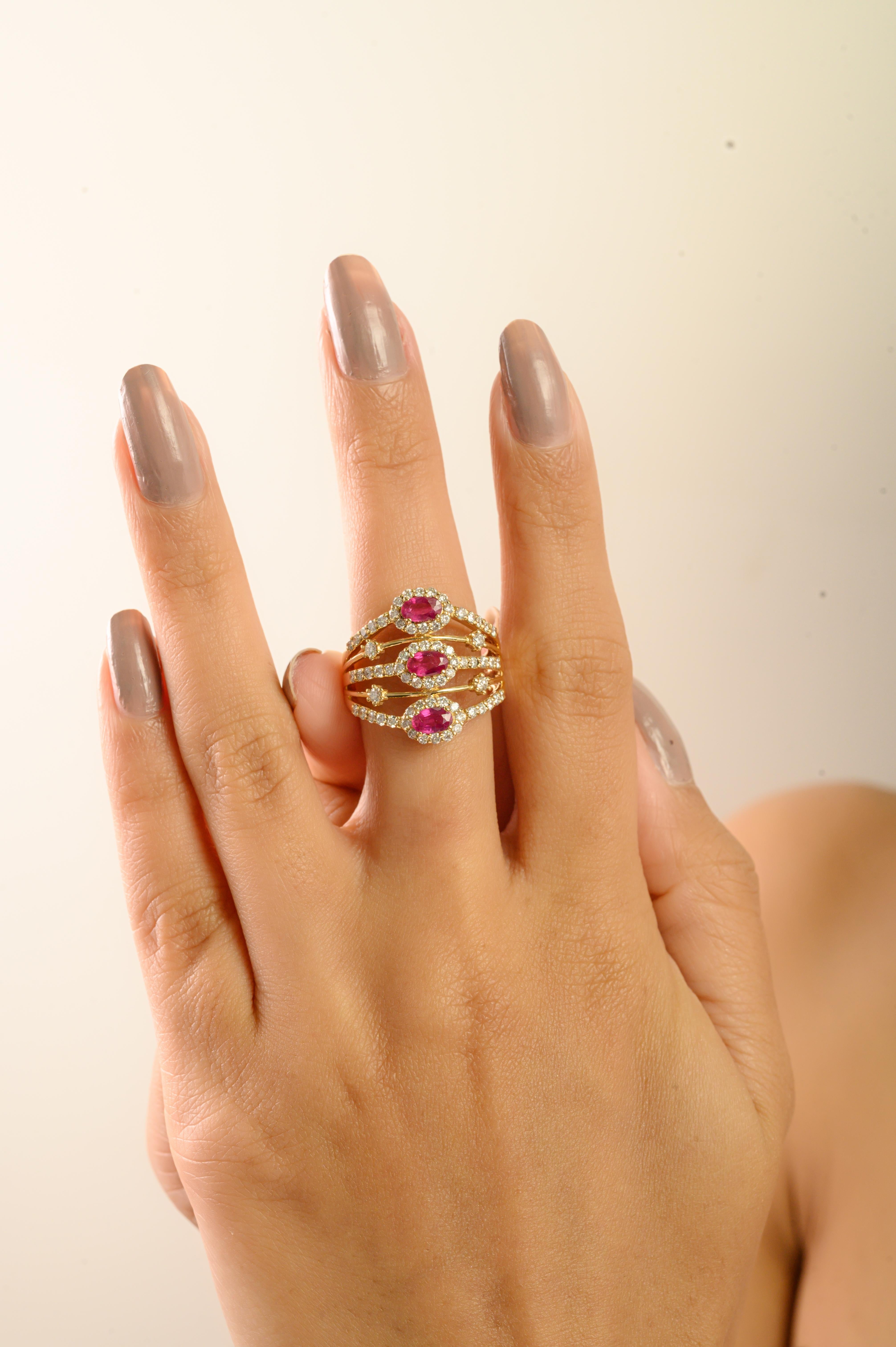 En vente :  Bague de cocktail Art déco en or jaune 14 carats 1,15 carat de rubis et de diamants à rangs multiples 2