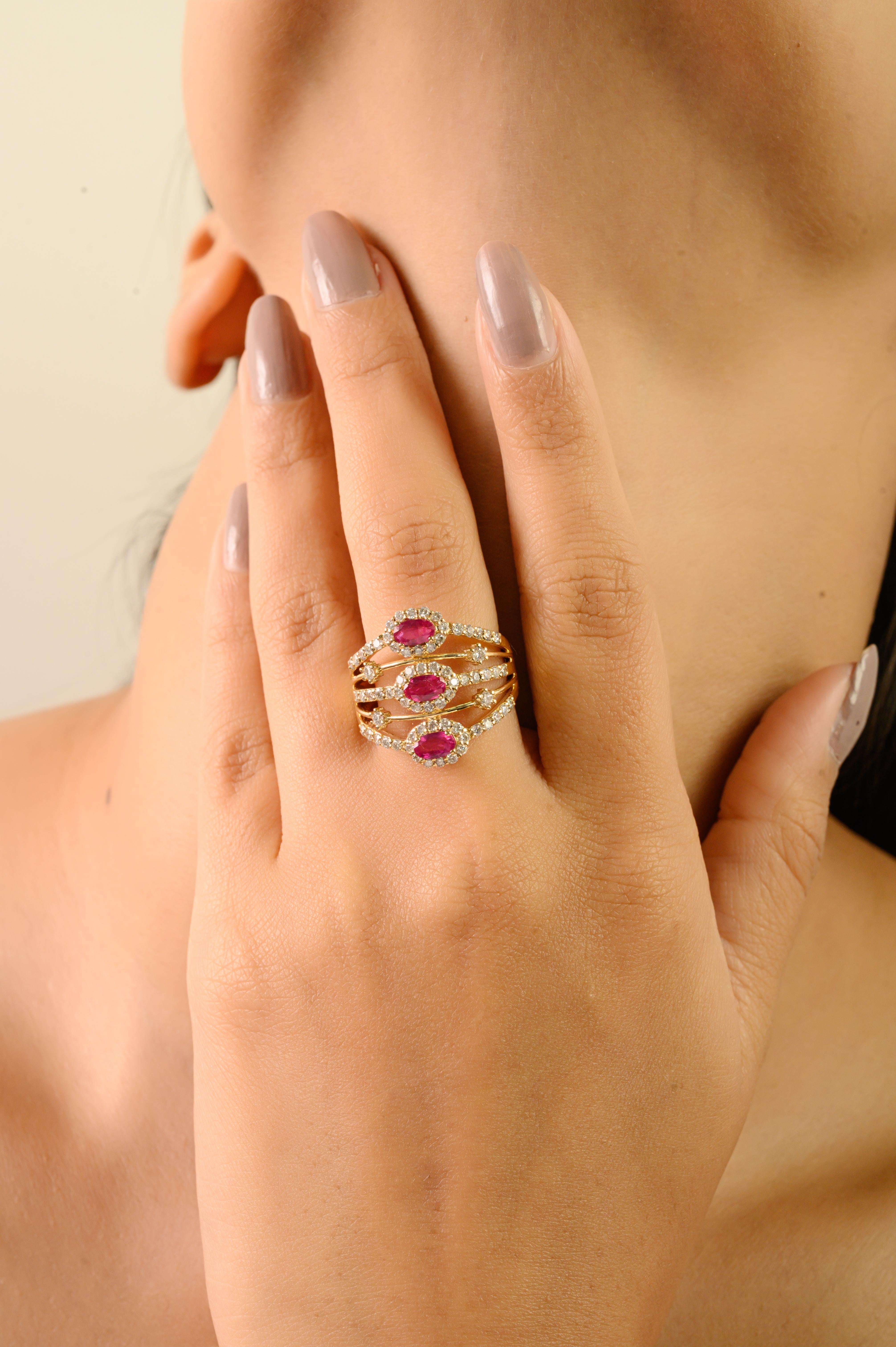 En vente :  Bague de cocktail Art déco en or jaune 14 carats 1,15 carat de rubis et de diamants à rangs multiples 6