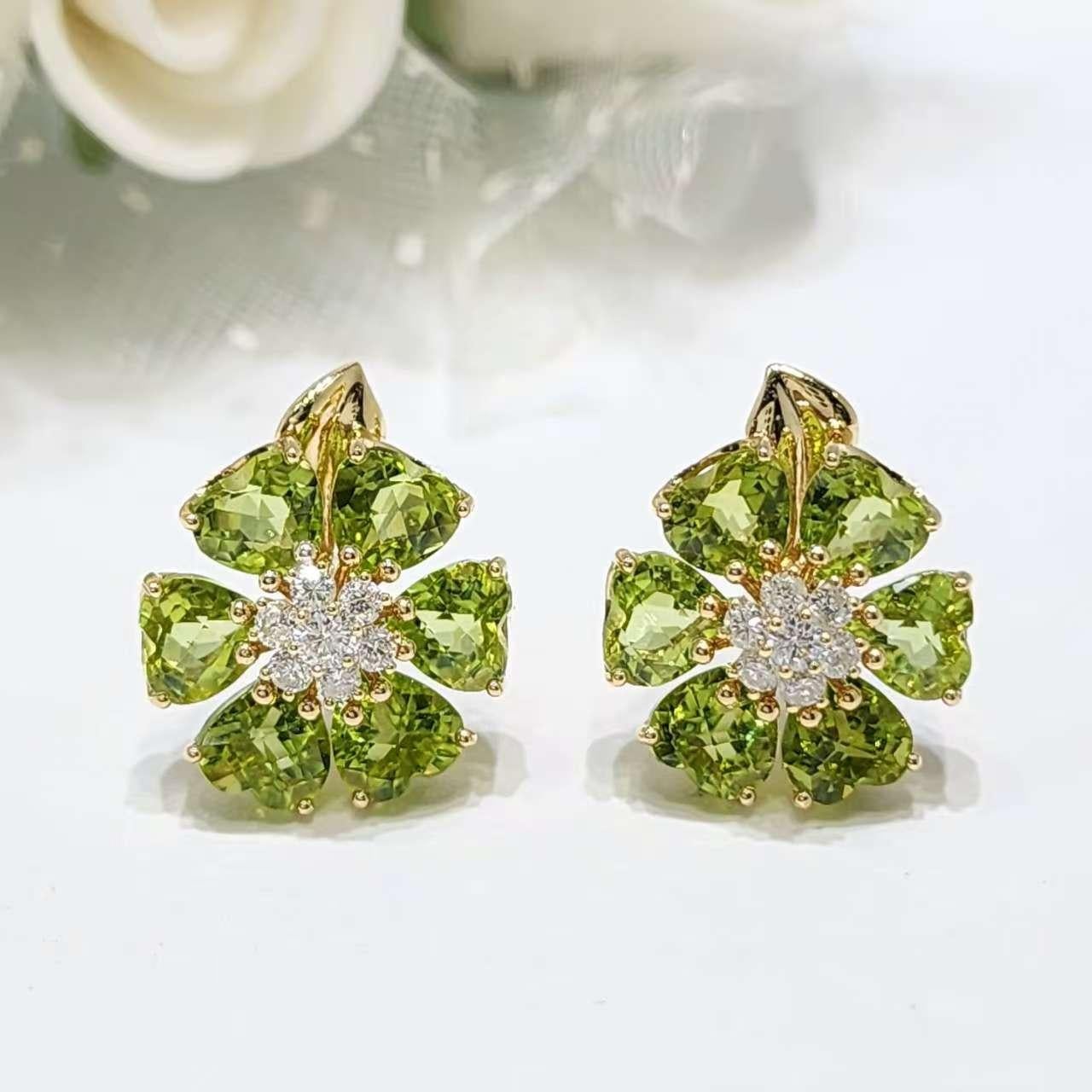 Orecchini a fiore di peridoto in oro giallo 14K Art Deco con diamanti in vendita 5