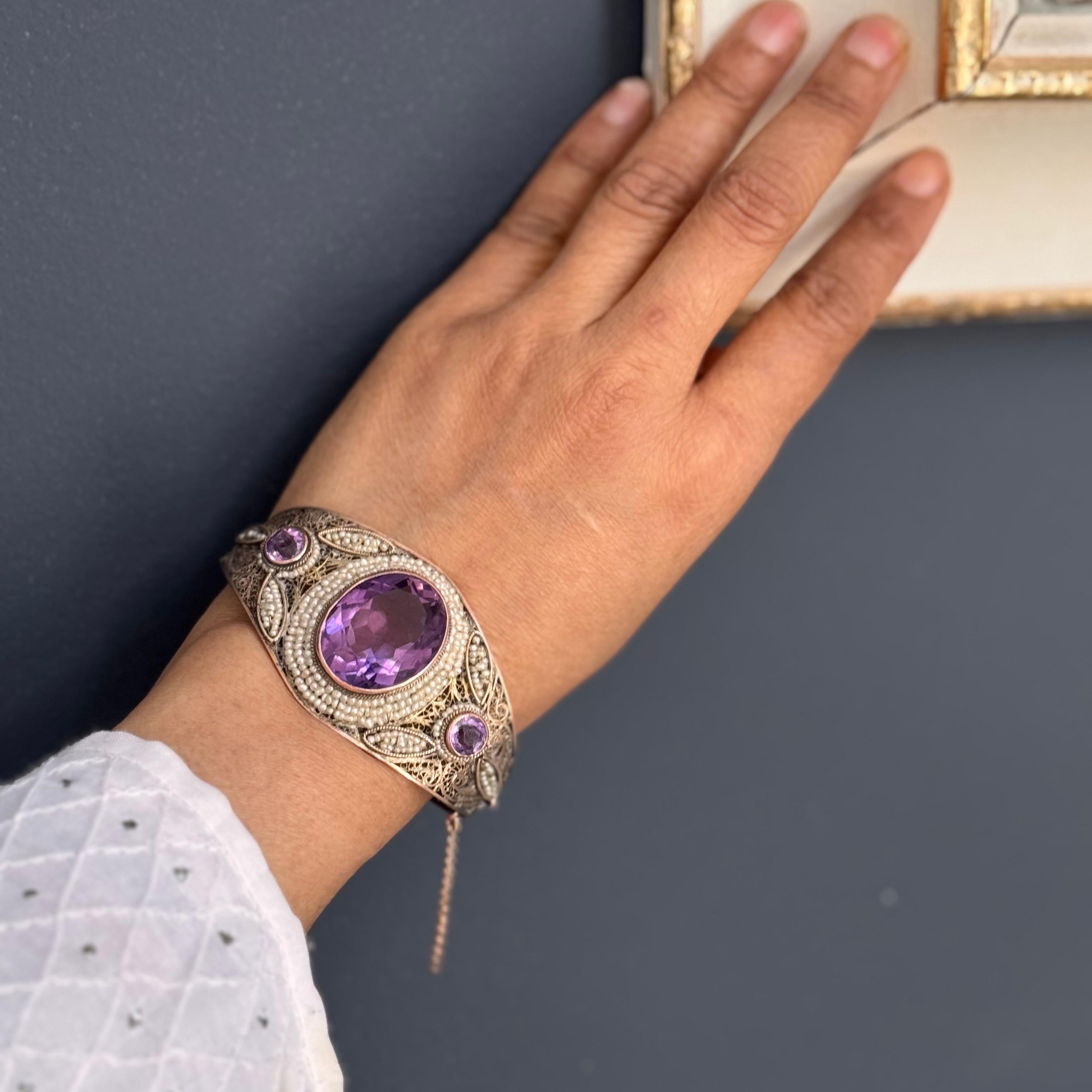 Art Deco 14kt Gold Seed Pearl Hinged Bangle Bracelet with Amethyst For Sale 8