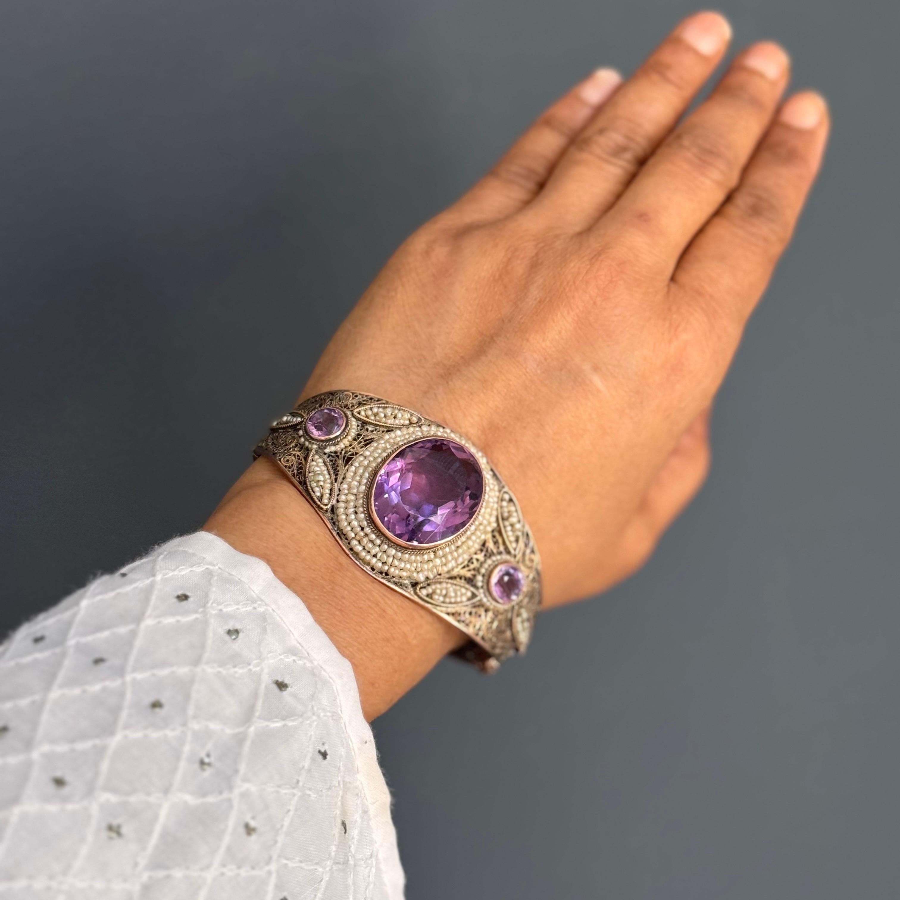 Art Deco 14kt Gold Seed Pearl Hinged Bangle Bracelet with Amethyst For Sale 13