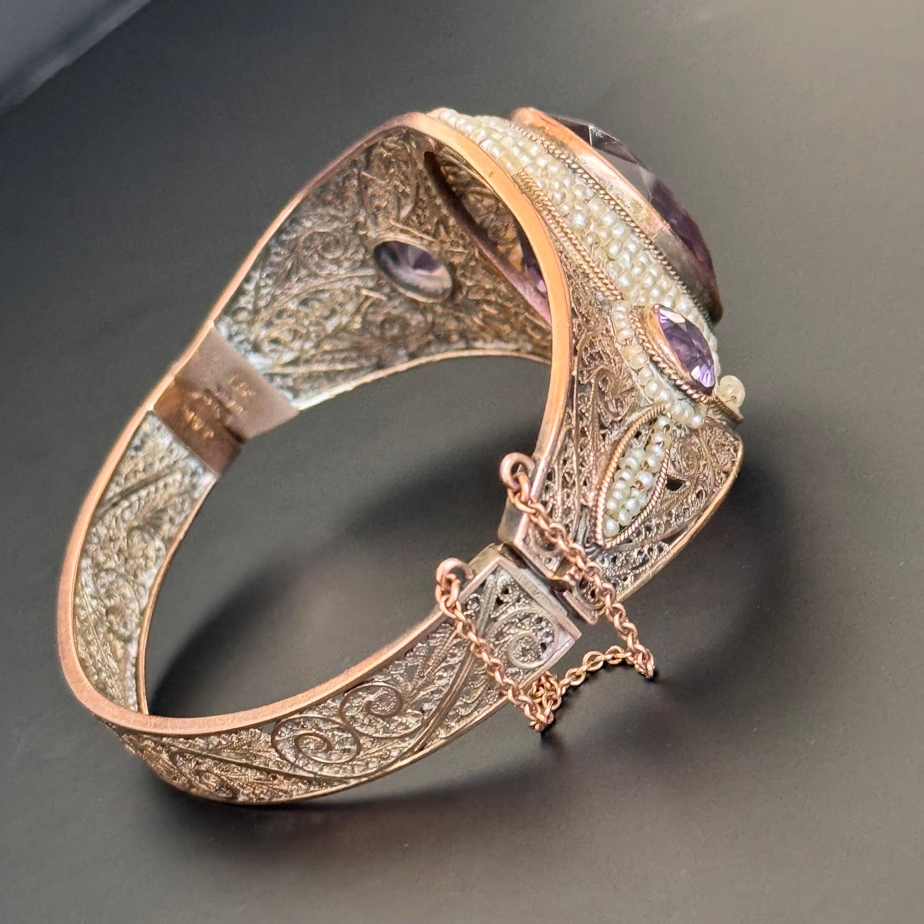 Art Deco 14kt Gold Seed Pearl Hinged Bangle Bracelet with Amethyst For Sale 1