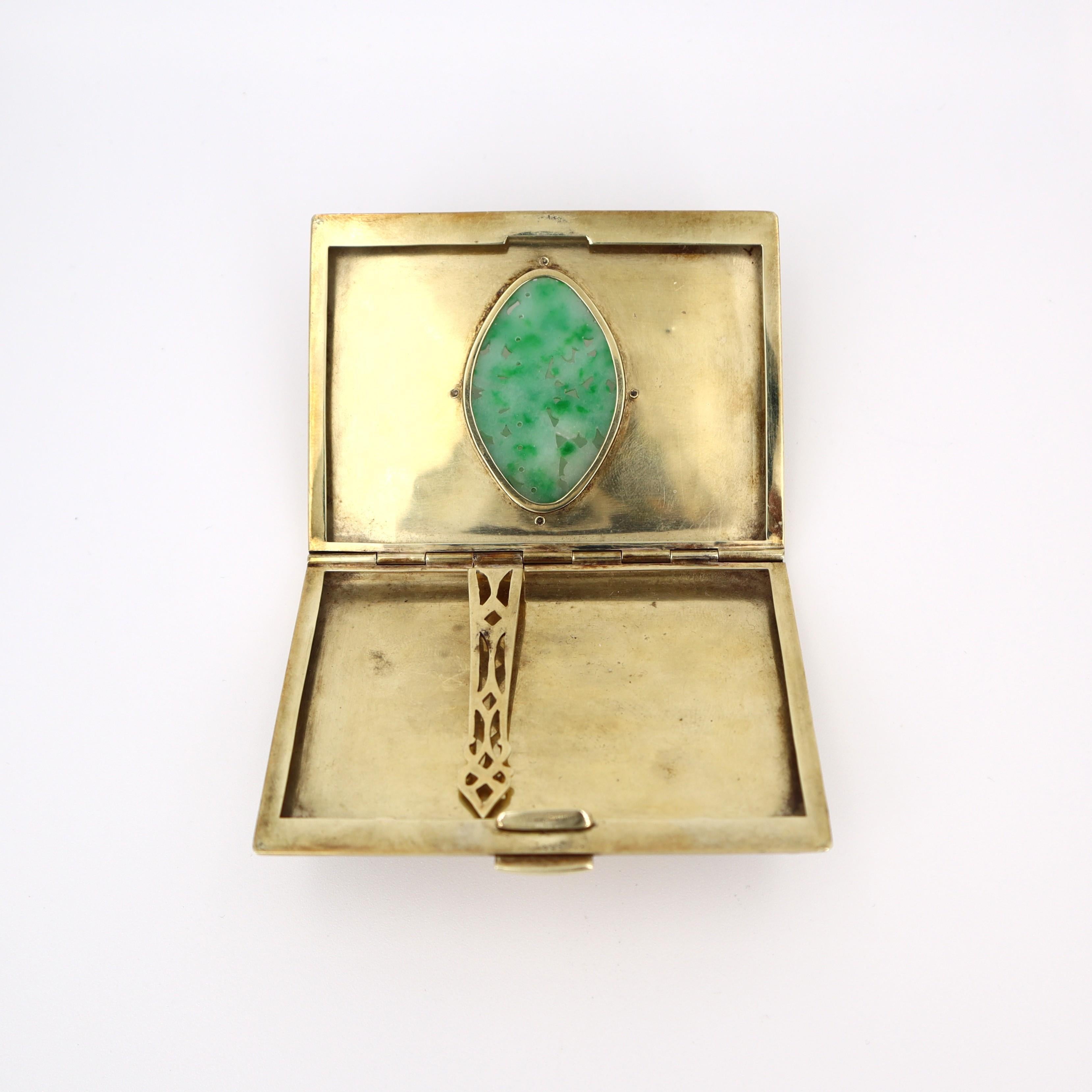 Women's or Men's Art Deco 14kt yellow Gold Box with Jade and Enamel For Sale