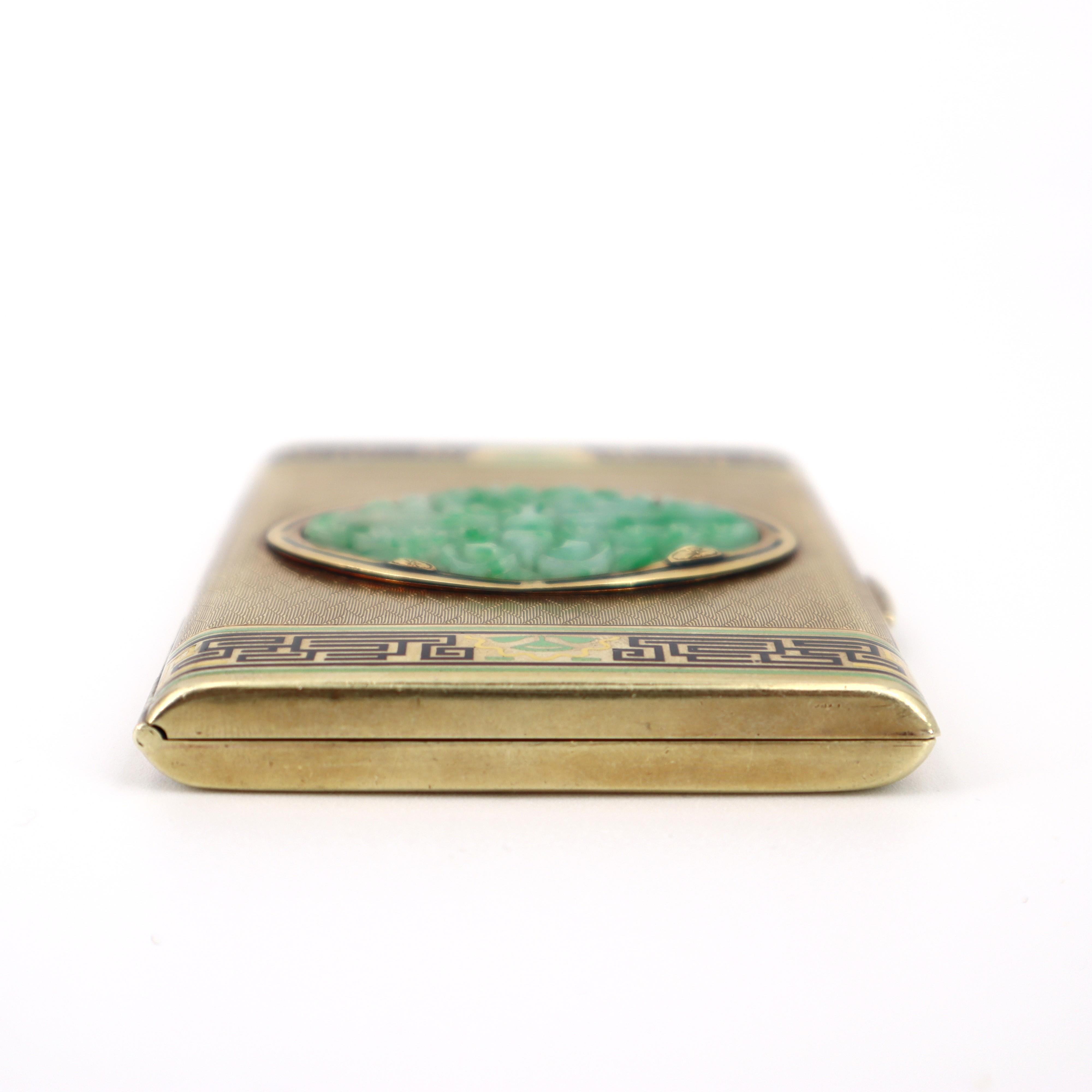 Art Deco 14kt yellow Gold Box with Jade and Enamel For Sale 3