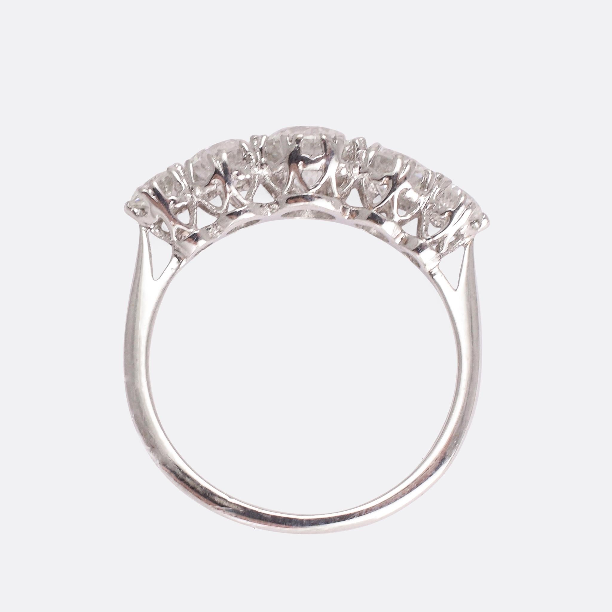 Women's Art Deco 1.50 Carat Diamond 5-Stone Ring