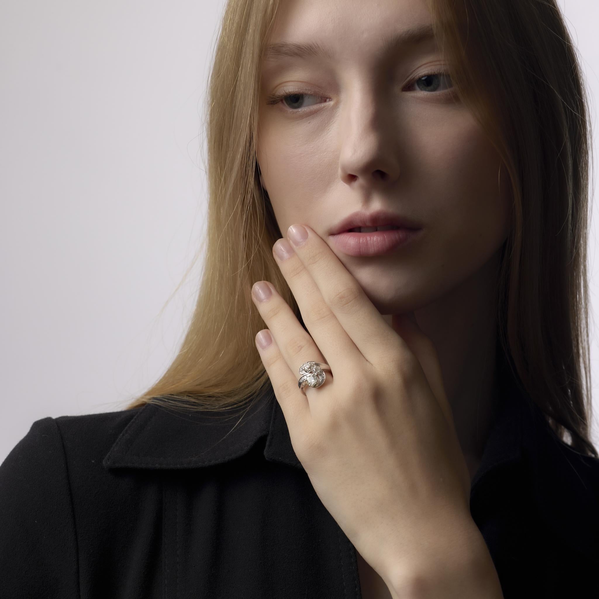 Taille vieille Europe Bague art déco en platine avec diamant de taille européenne de 1,50 carat en vente