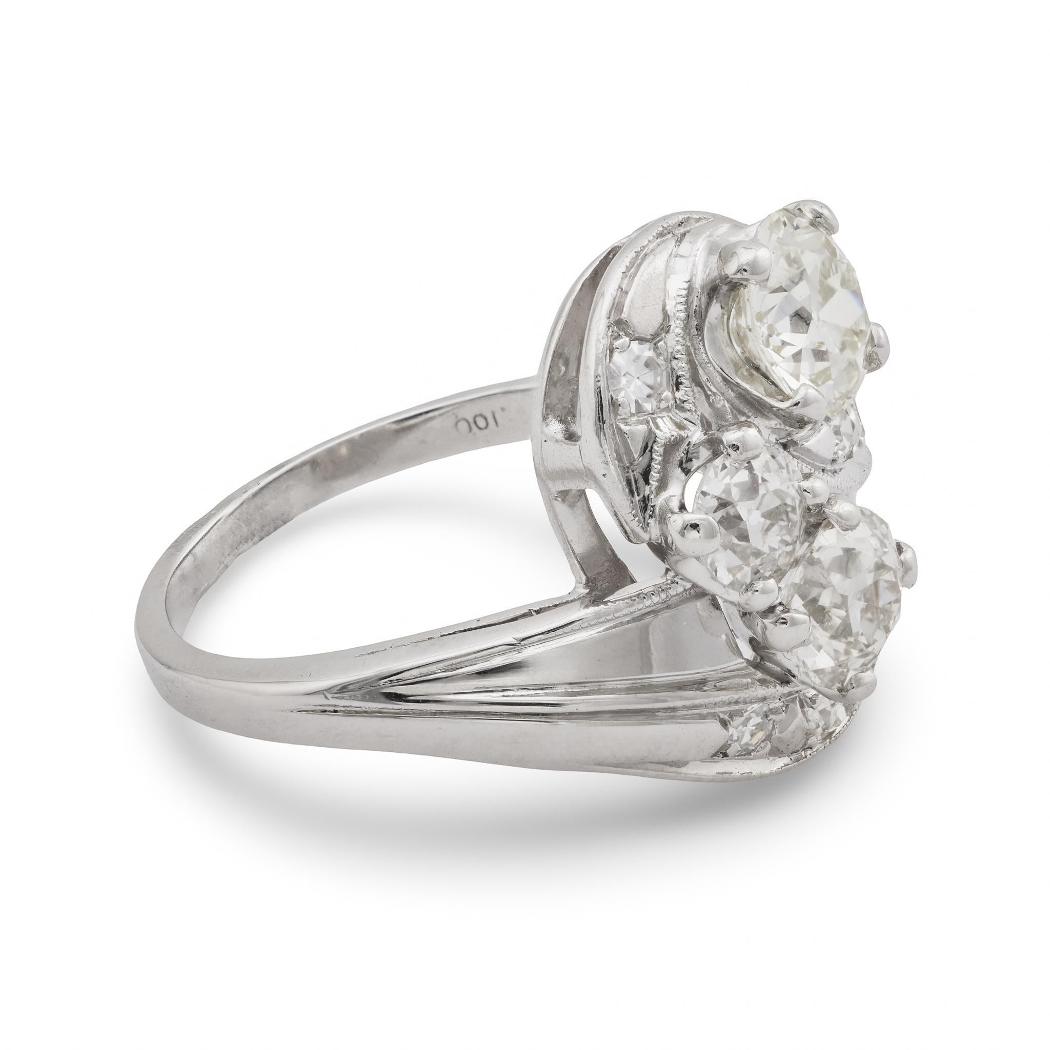 Bague art déco en platine avec diamant de taille européenne de 1,50 carat Bon état - En vente à Beverly Hills, CA