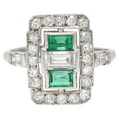 Art Deco 1,50 Karat Smaragd Diamant Platin Vintage Cluster Dinner-Ring